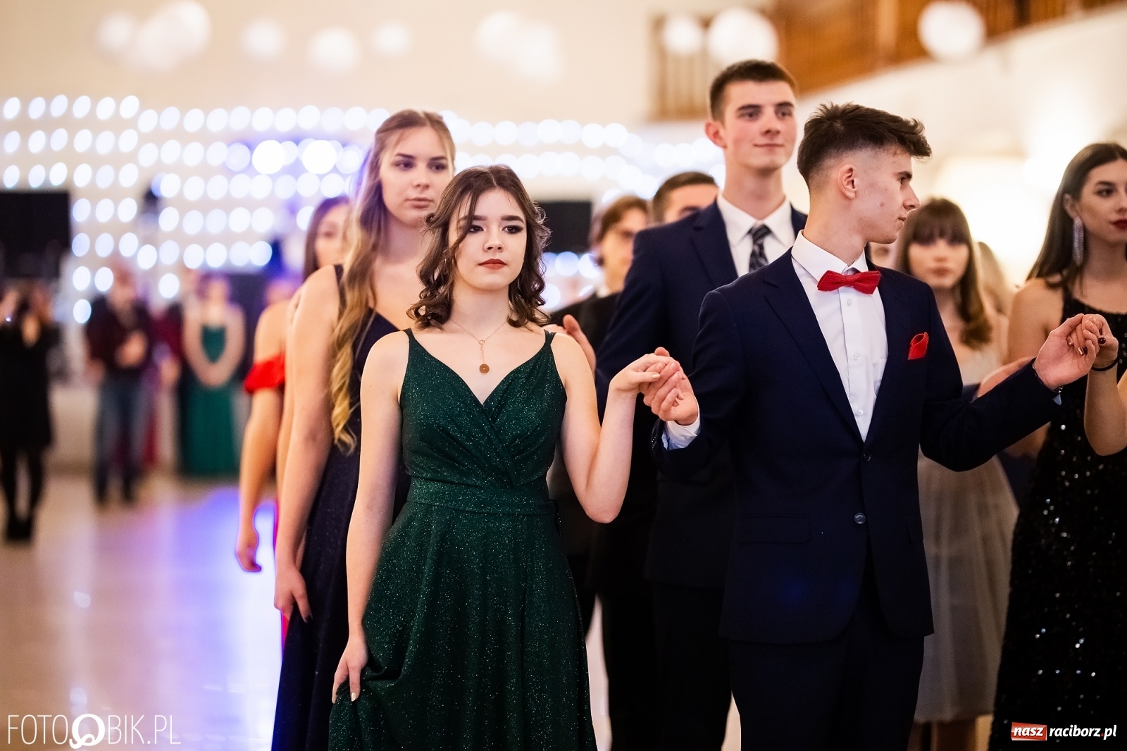 Zdjęcie w galerii na portalu naszraciborz.pl: Studniówka I LO im. Jana Kasprowicza w Raciborzu wiadomości z regionu