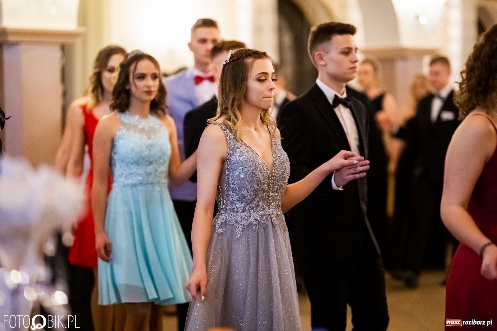 Zdjęcie w galerii na portalu naszraciborz.pl: Studniówka I LO im. Jana Kasprowicza w Raciborzu wiadomości z regionu