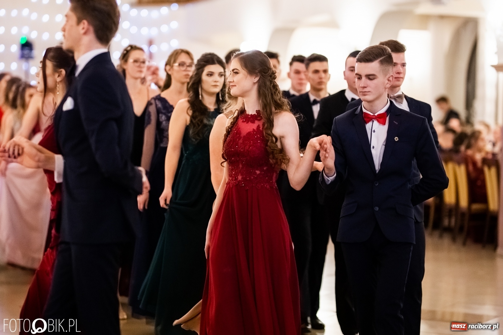 Zdjęcie w galerii na portalu naszraciborz.pl: Studniówka I LO im. Jana Kasprowicza w Raciborzu wiadomości z regionu