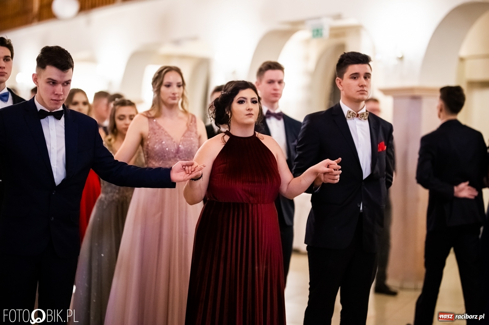 Zdjęcie w galerii na portalu naszraciborz.pl: Studniówka I LO im. Jana Kasprowicza w Raciborzu wiadomości z regionu