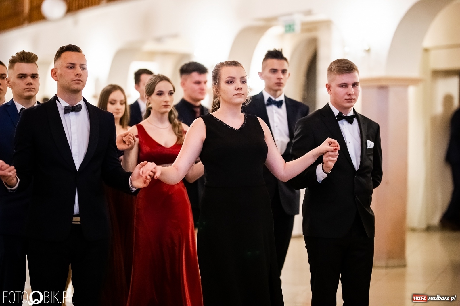 Zdjęcie w galerii na portalu naszraciborz.pl: Studniówka I LO im. Jana Kasprowicza w Raciborzu wiadomości z regionu