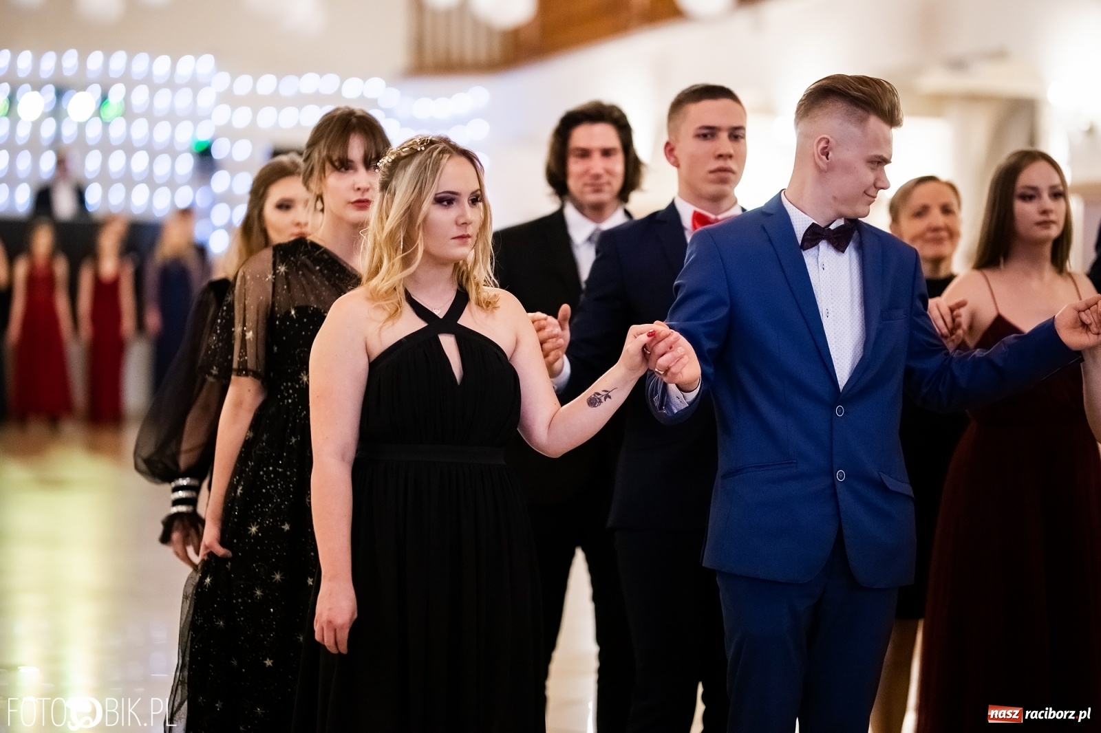 Zdjęcie w galerii na portalu naszraciborz.pl: Studniówka I LO im. Jana Kasprowicza w Raciborzu wiadomości z regionu