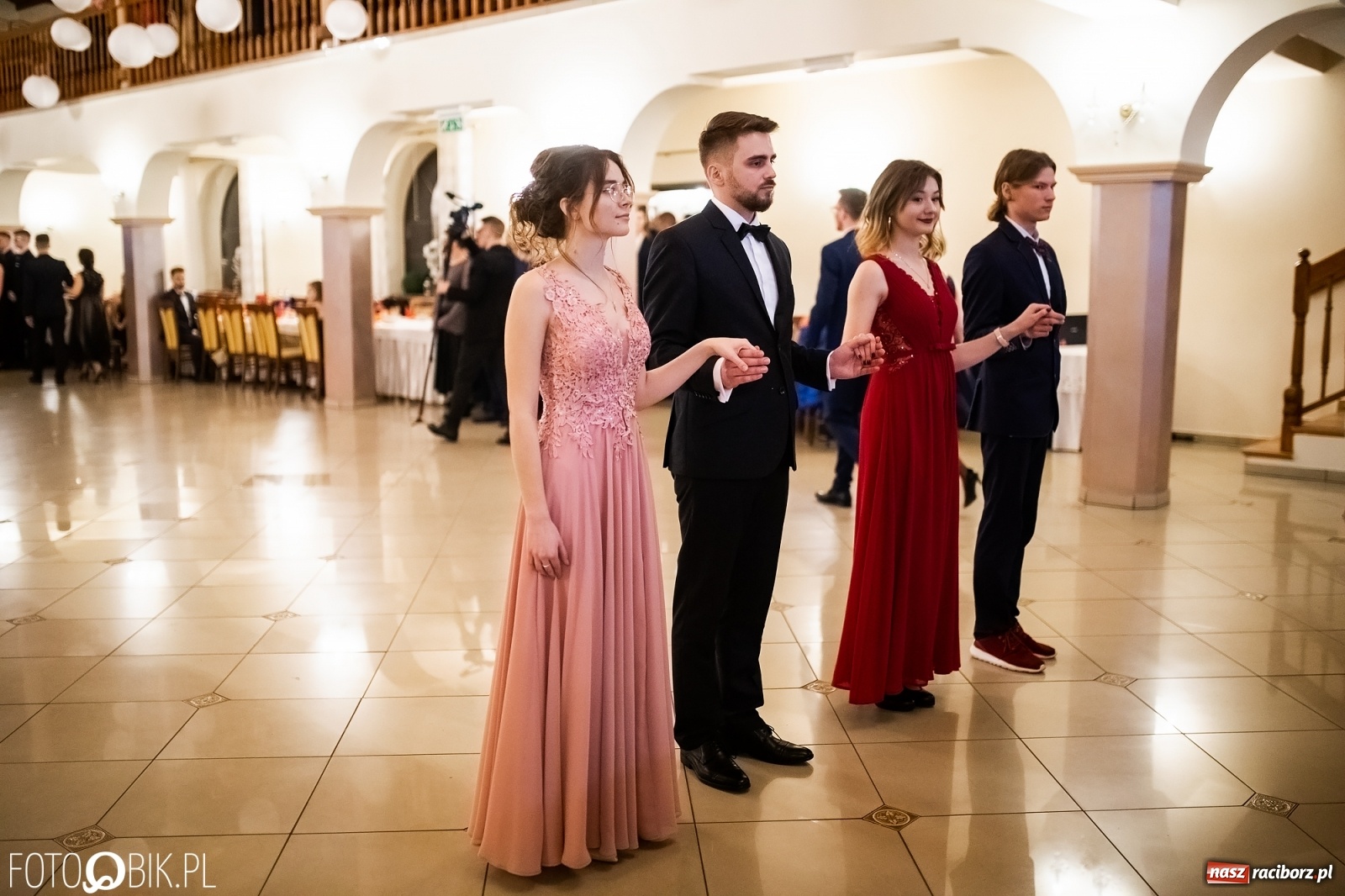 Zdjęcie w galerii na portalu naszraciborz.pl: Studniówka I LO im. Jana Kasprowicza w Raciborzu wiadomości z regionu