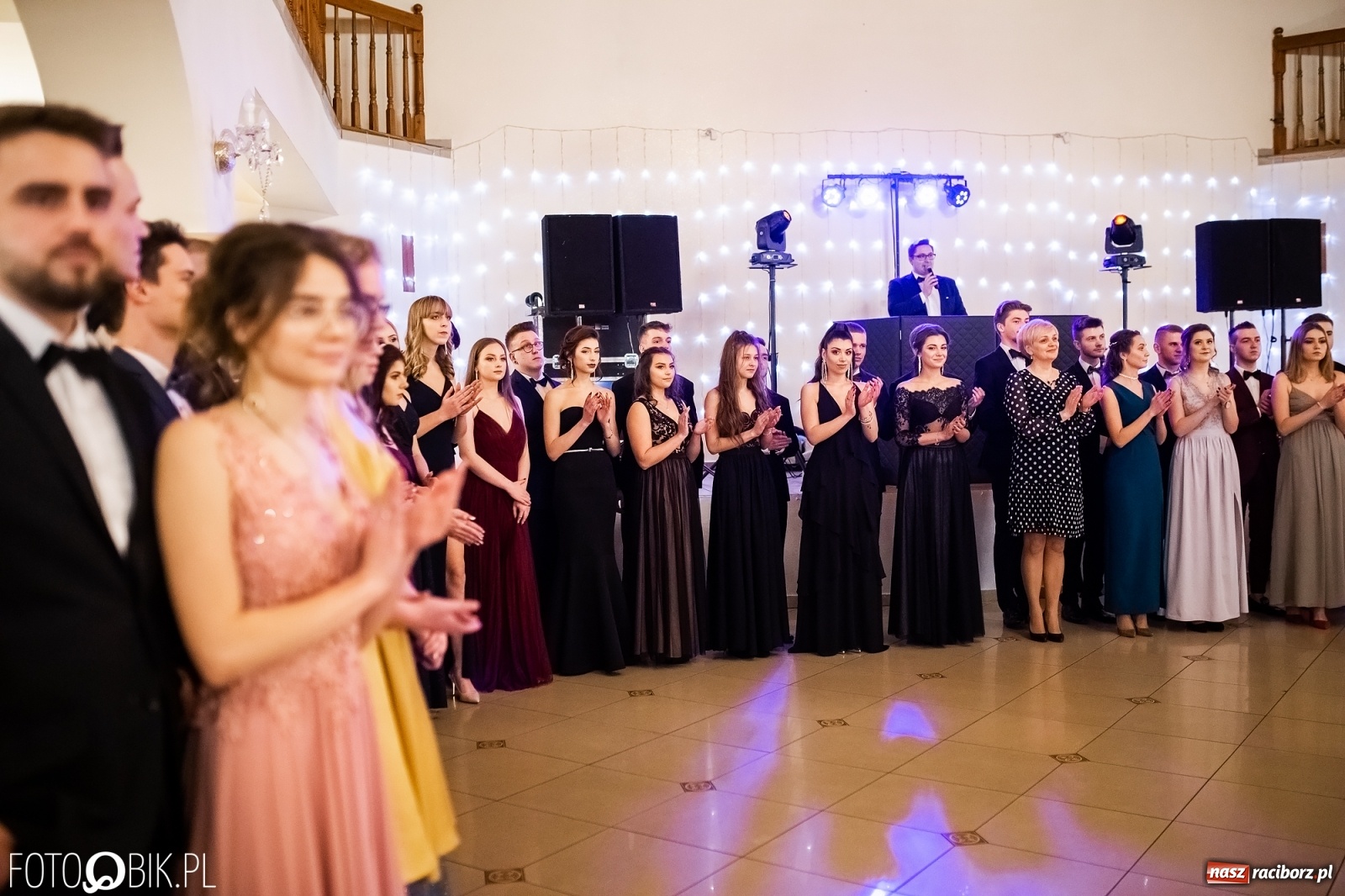 Zdjęcie w galerii na portalu naszraciborz.pl: Studniówka I LO im. Jana Kasprowicza w Raciborzu wiadomości z regionu