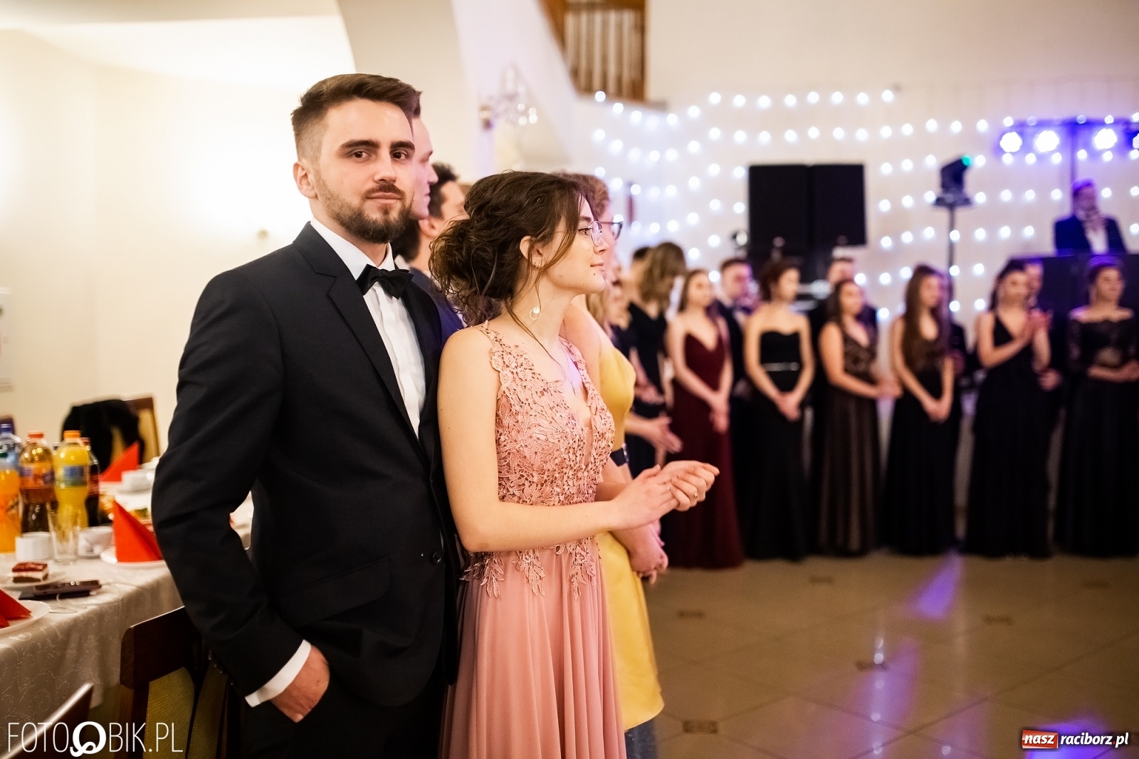 Zdjęcie w galerii na portalu naszraciborz.pl: Studniówka I LO im. Jana Kasprowicza w Raciborzu wiadomości z regionu