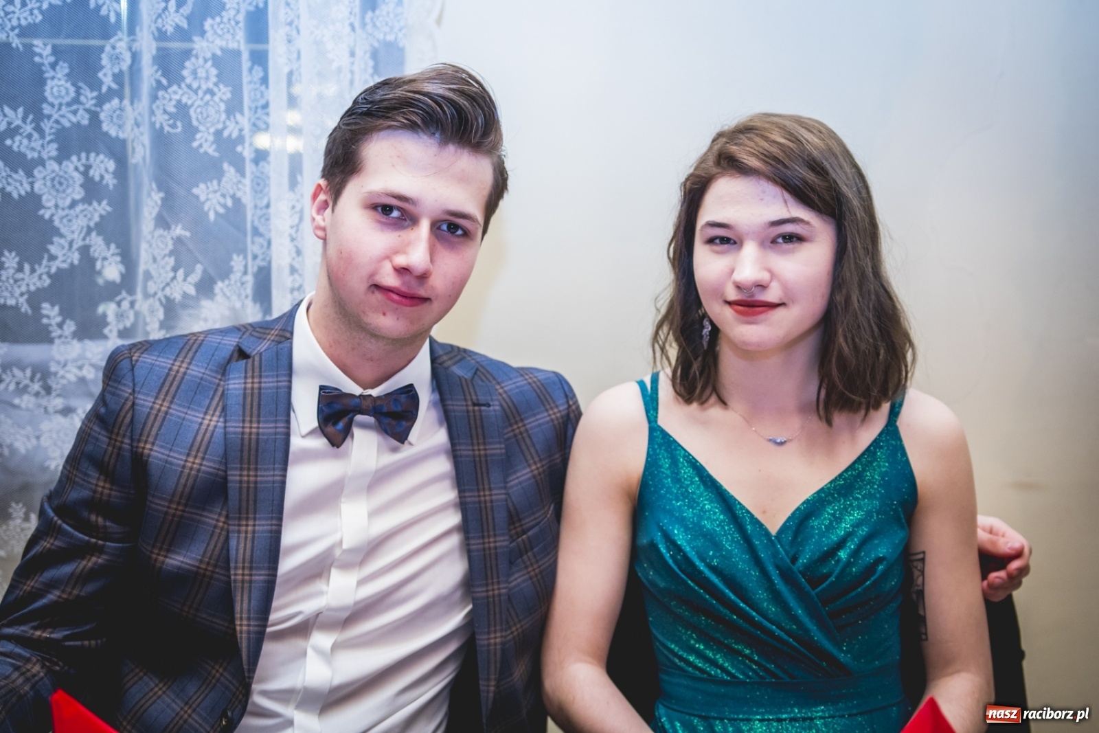 Zdjęcie w galerii na portalu naszraciborz.pl: Studniówka I LO im. Jana Kasprowicza w Raciborzu wiadomości z regionu