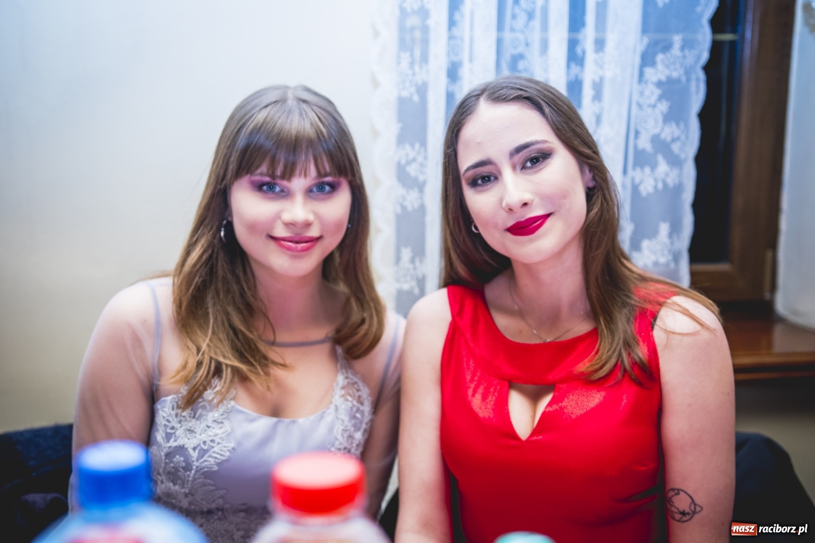 Zdjęcie w galerii na portalu naszraciborz.pl: Studniówka I LO im. Jana Kasprowicza w Raciborzu wiadomości z regionu