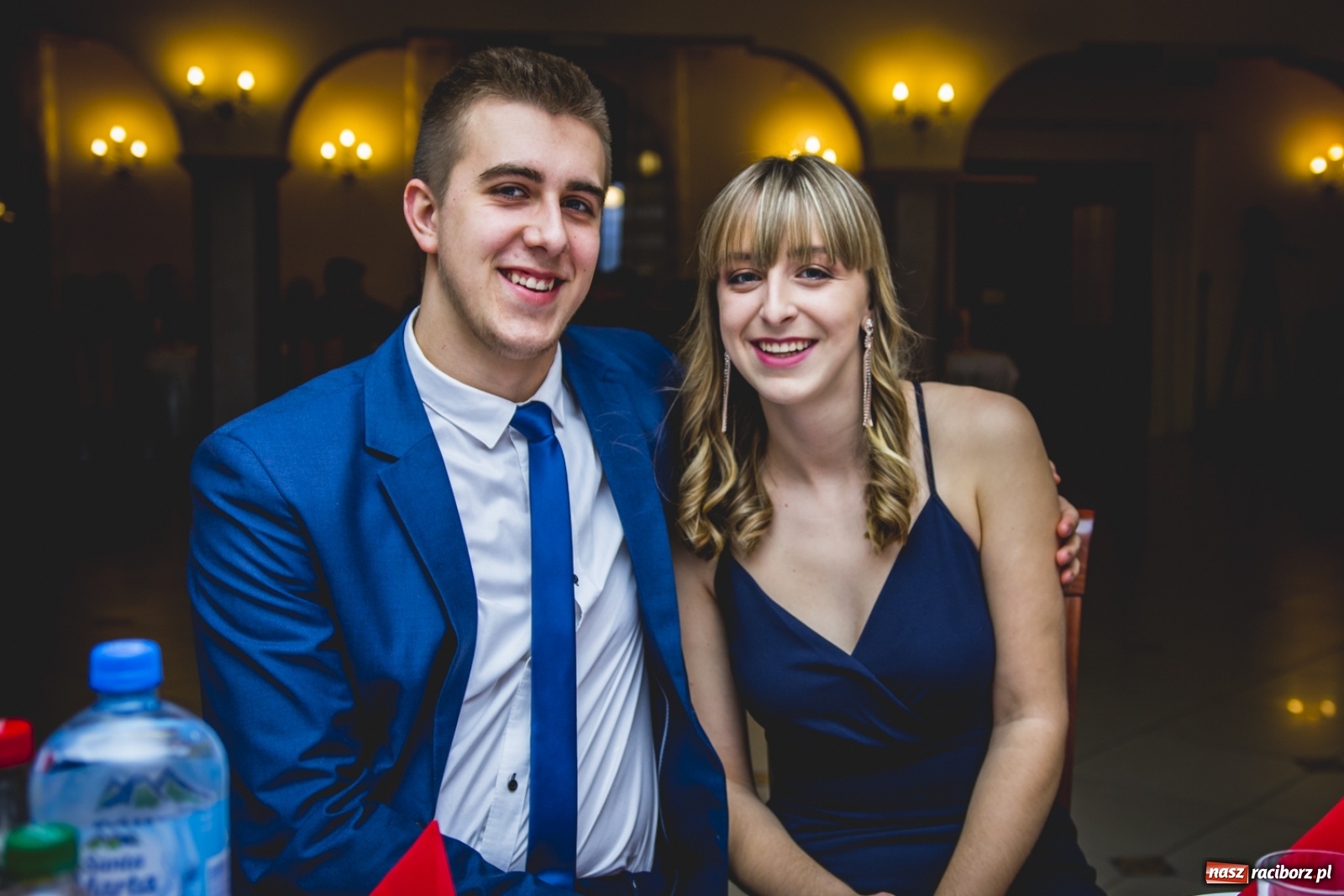 Zdjęcie w galerii na portalu naszraciborz.pl: Studniówka I LO im. Jana Kasprowicza w Raciborzu wiadomości z regionu