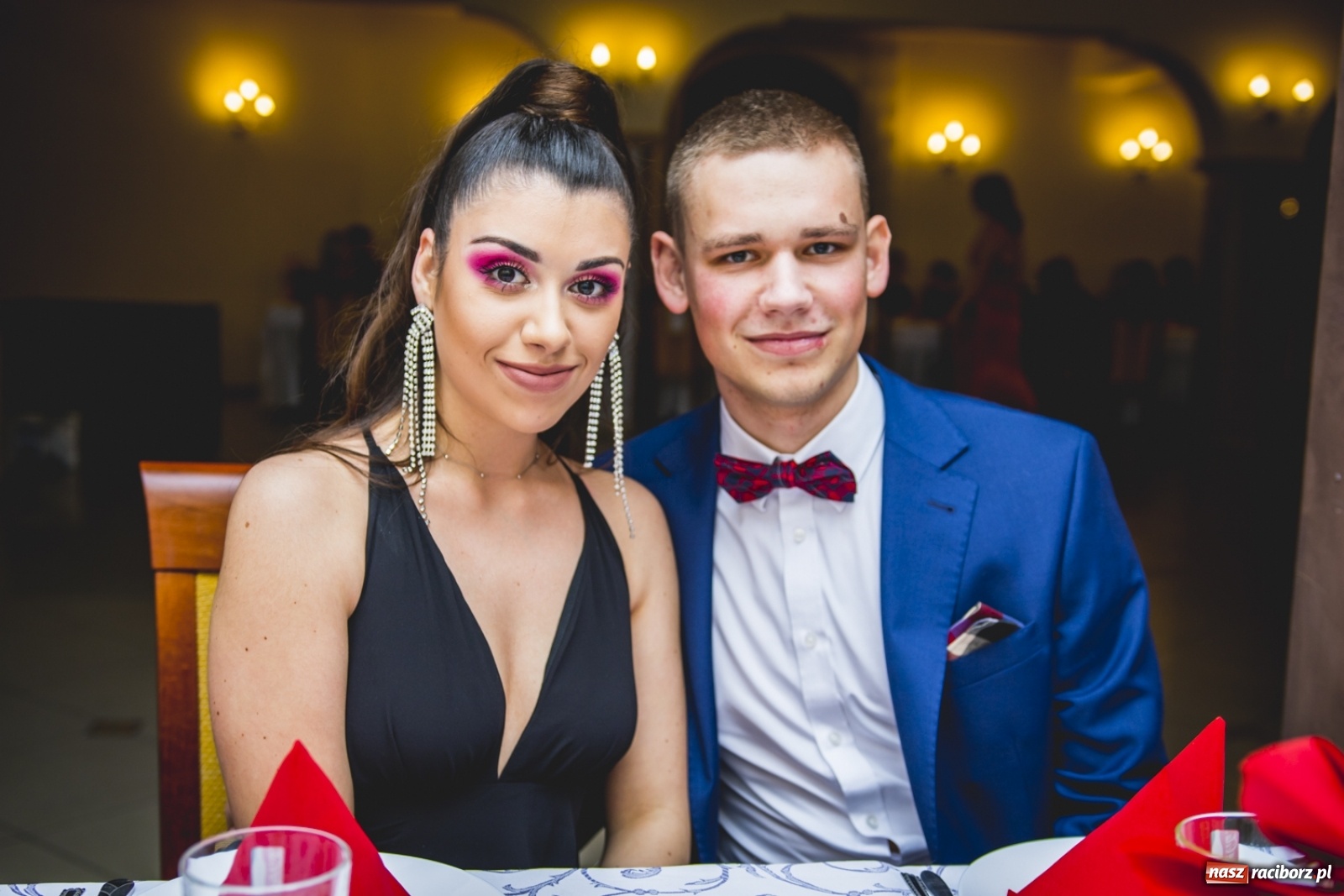 Zdjęcie w galerii na portalu naszraciborz.pl: Studniówka I LO im. Jana Kasprowicza w Raciborzu wiadomości z regionu