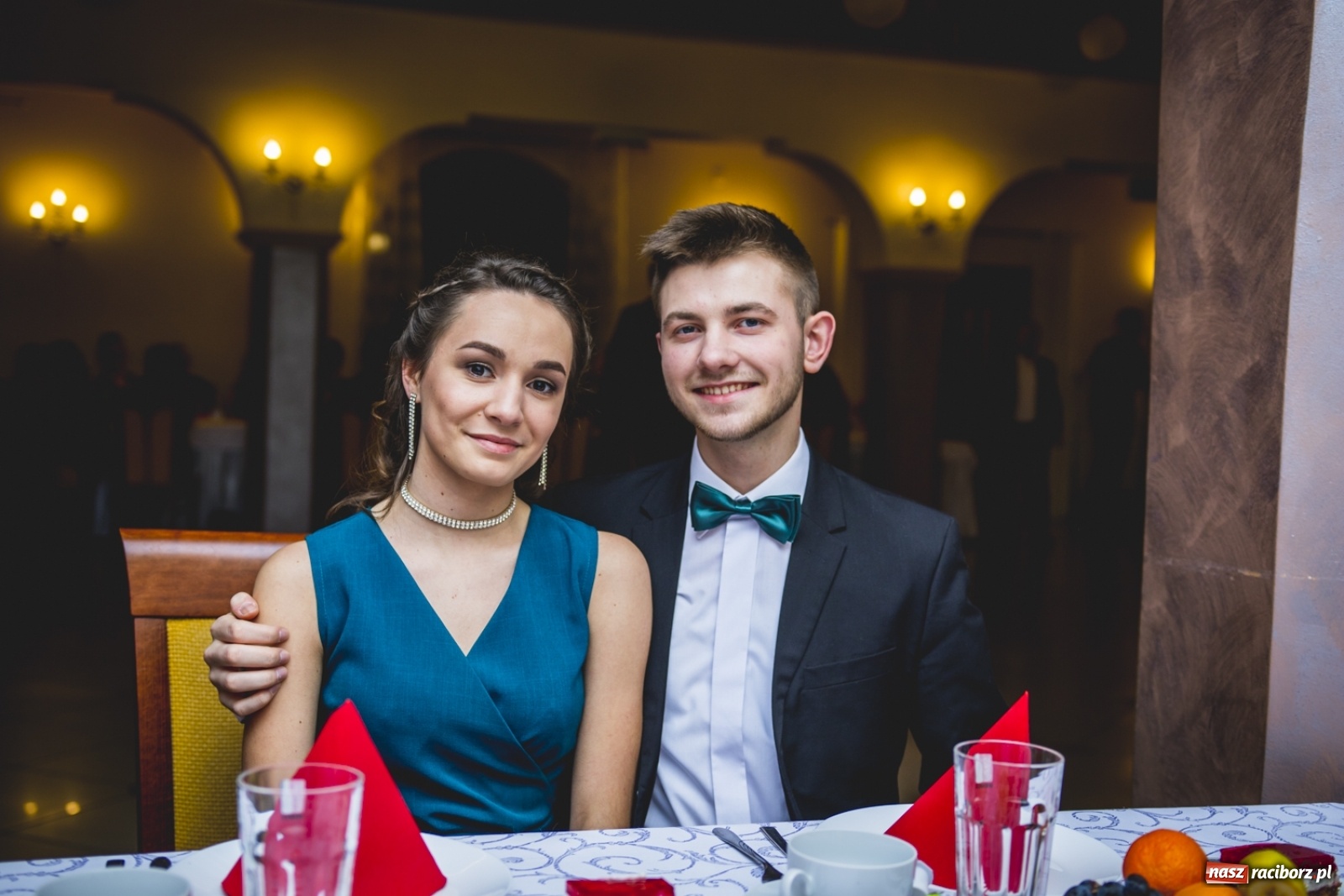 Zdjęcie w galerii na portalu naszraciborz.pl: Studniówka I LO im. Jana Kasprowicza w Raciborzu wiadomości z regionu