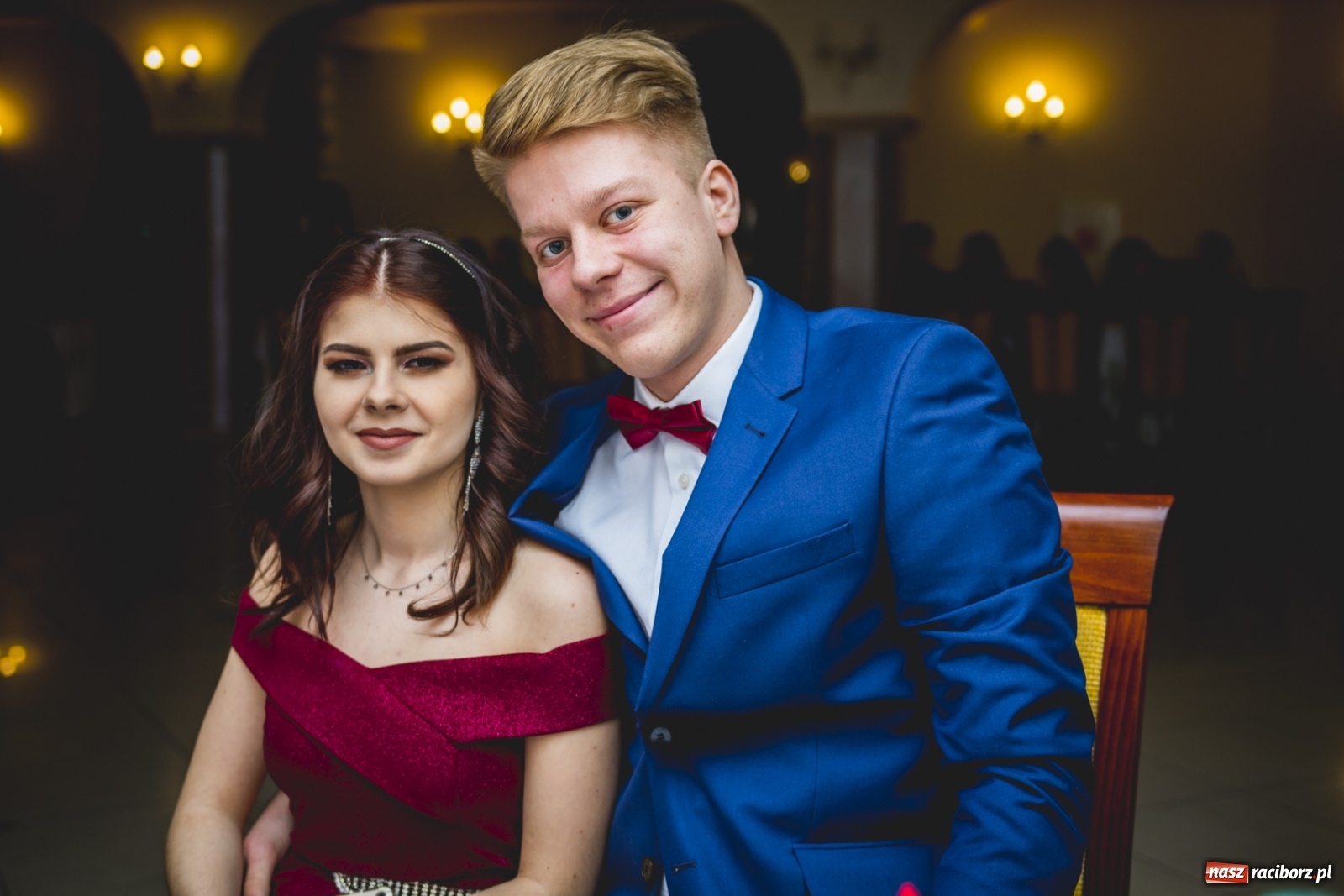 Zdjęcie w galerii na portalu naszraciborz.pl: Studniówka I LO im. Jana Kasprowicza w Raciborzu wiadomości z regionu