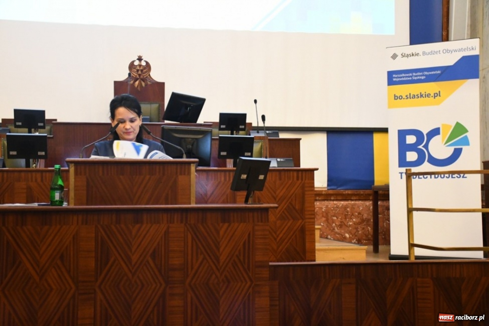 Zdjęcie w galerii na portalu naszraciborz.pl: Wręczono podziękowania dla wnioskodawców w I edycji budżetu obywatelskiego wiadomości z regionu