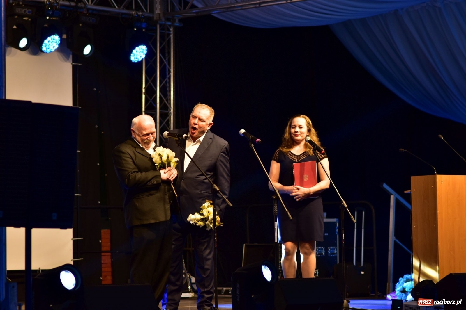 Zdjęcie w galerii na portalu naszraciborz.pl: Satyra i szampańska zabawa w Pietrowicach Wielkich  wiadomości z regionu