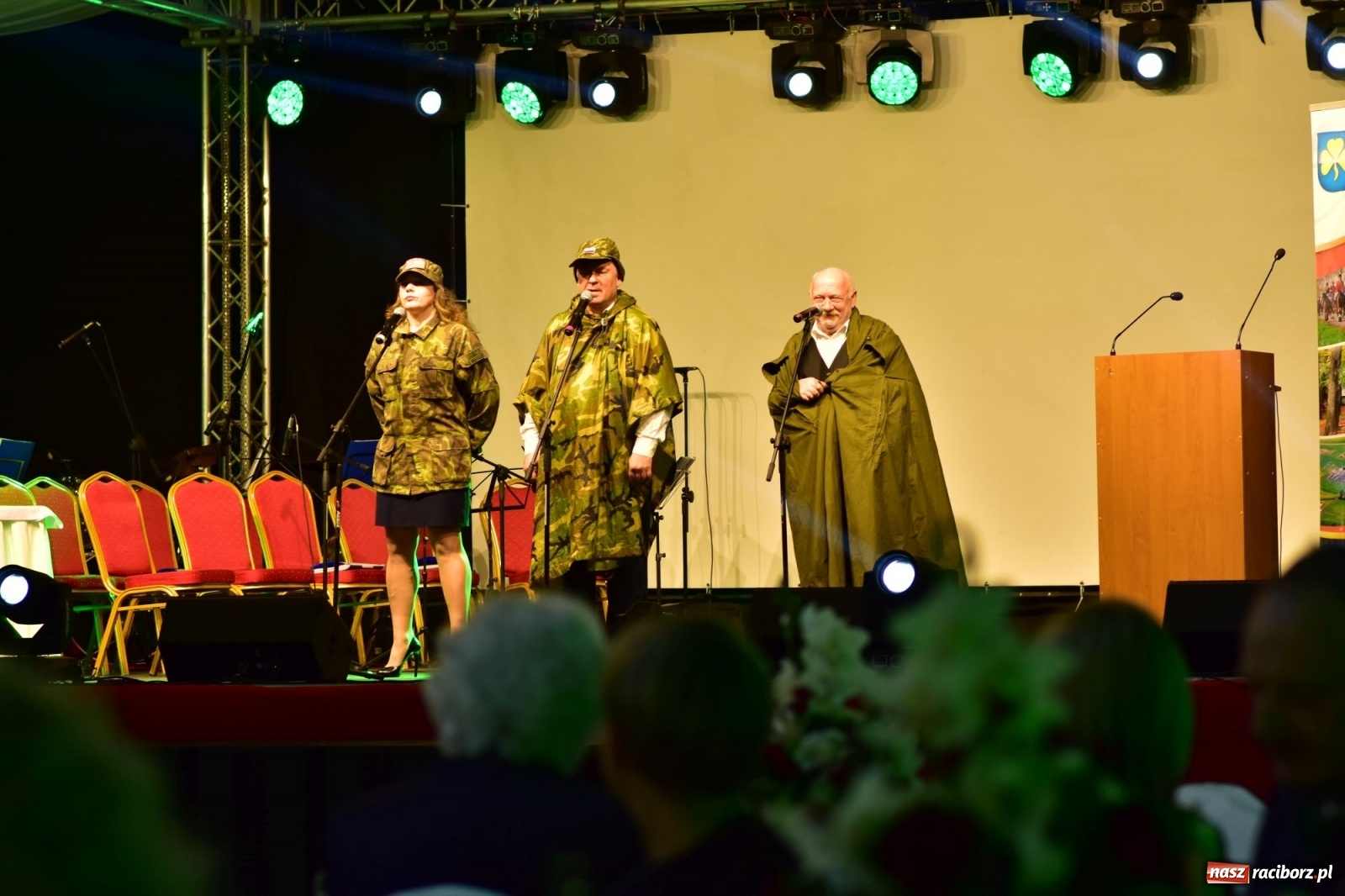 Zdjęcie w galerii na portalu naszraciborz.pl: Satyra i szampańska zabawa w Pietrowicach Wielkich  wiadomości z regionu