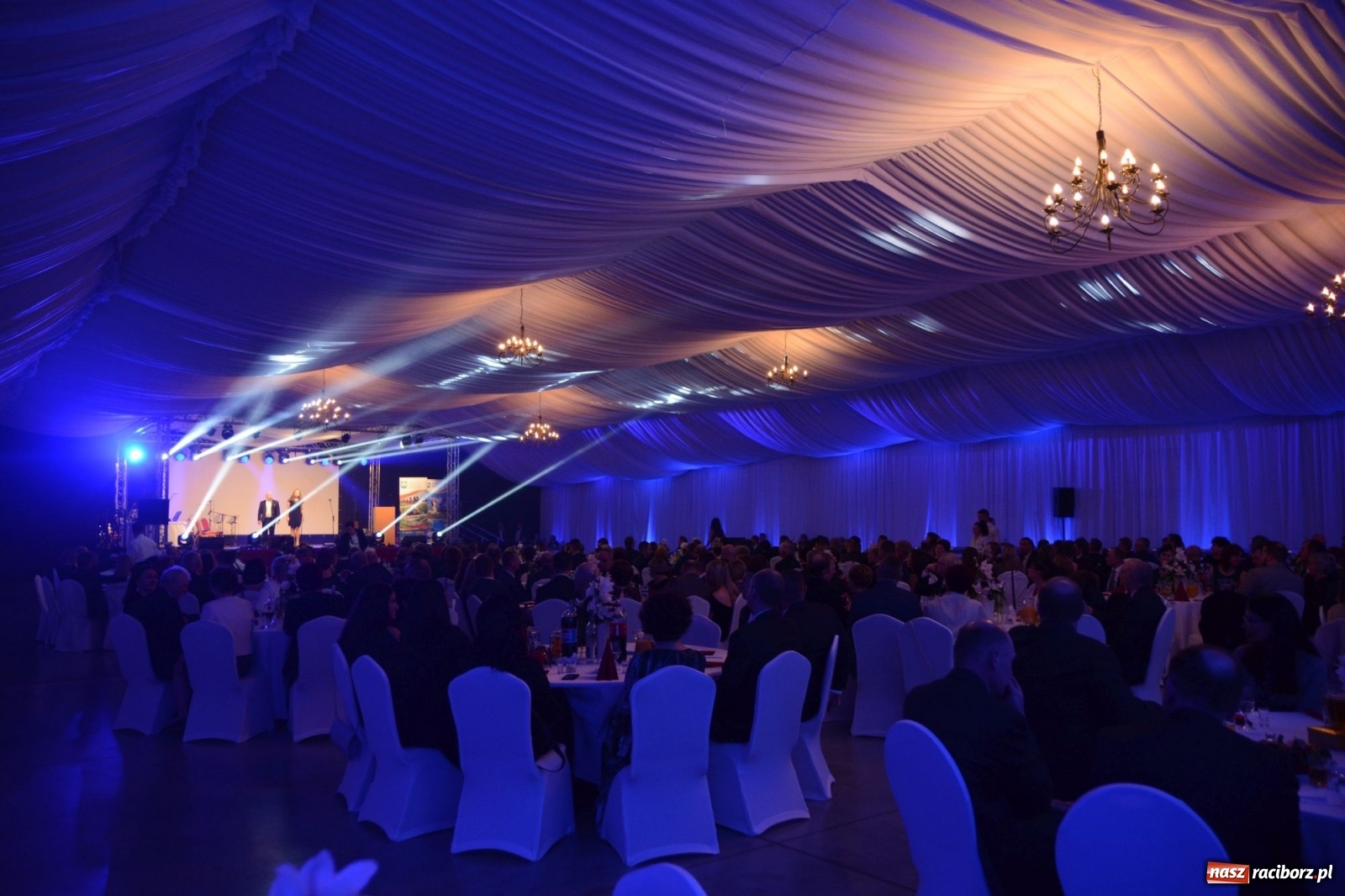 Zdjęcie w galerii na portalu naszraciborz.pl: Satyra i szampańska zabawa w Pietrowicach Wielkich  wiadomości z regionu