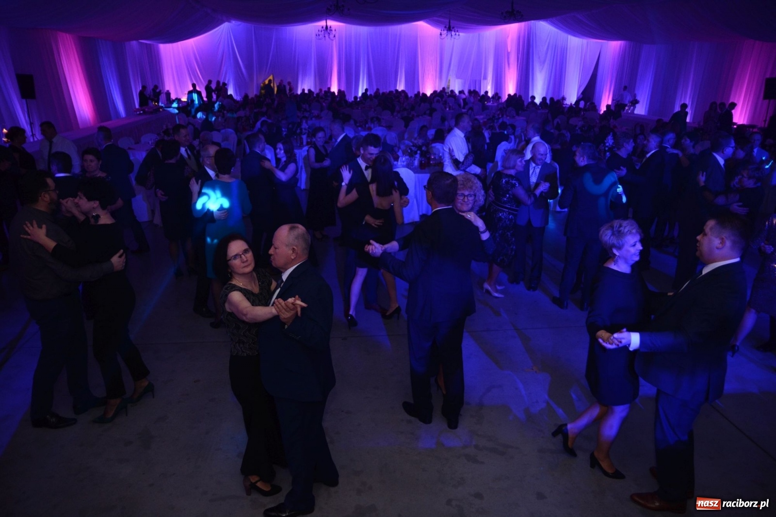 Zdjęcie w galerii na portalu naszraciborz.pl: Satyra i szampańska zabawa w Pietrowicach Wielkich  wiadomości z regionu