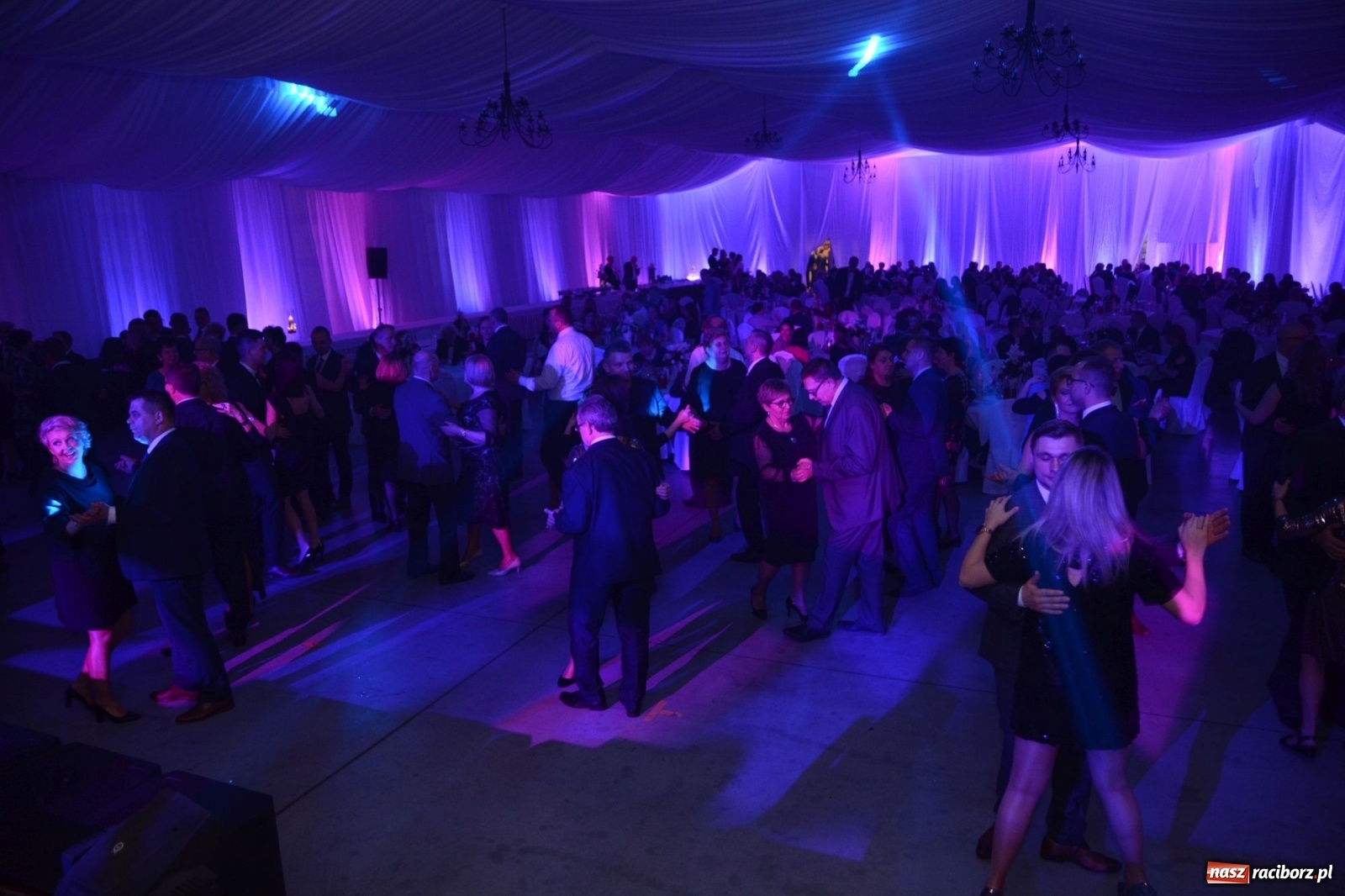 Zdjęcie w galerii na portalu naszraciborz.pl: Satyra i szampańska zabawa w Pietrowicach Wielkich  wiadomości z regionu