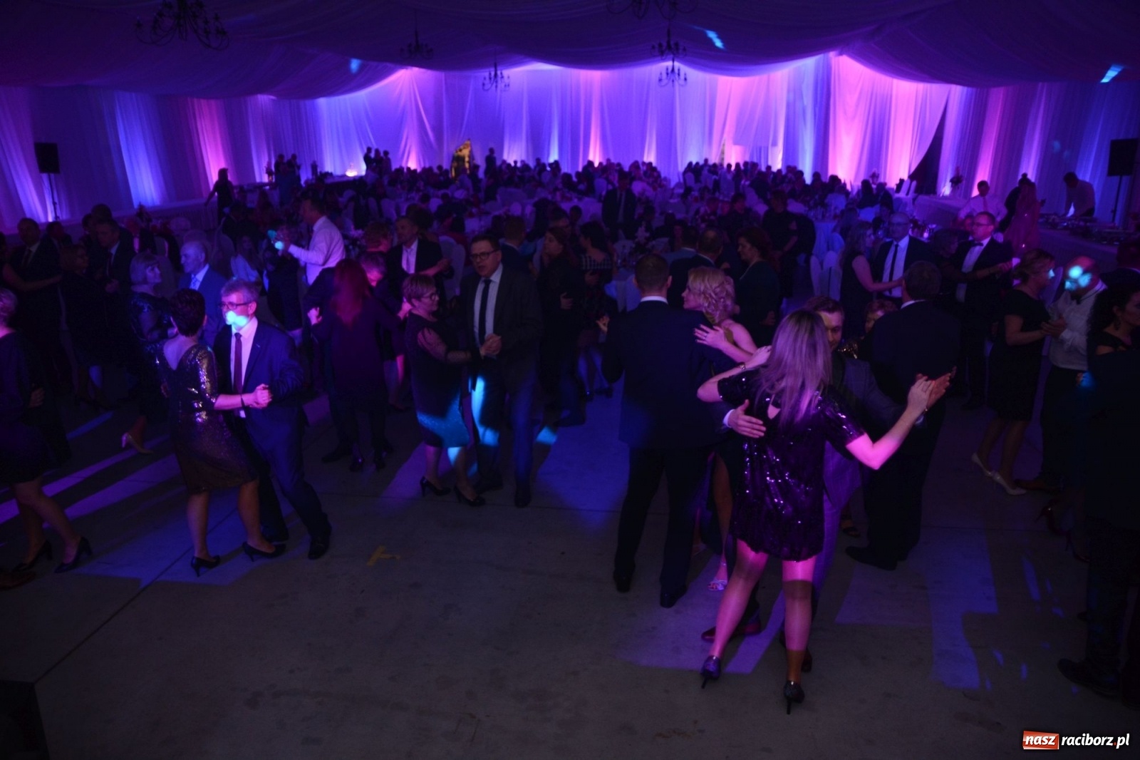 Zdjęcie w galerii na portalu naszraciborz.pl: Satyra i szampańska zabawa w Pietrowicach Wielkich  wiadomości z regionu