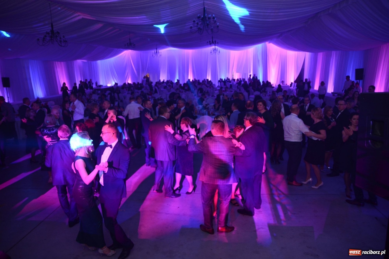 Zdjęcie w galerii na portalu naszraciborz.pl: Satyra i szampańska zabawa w Pietrowicach Wielkich  wiadomości z regionu