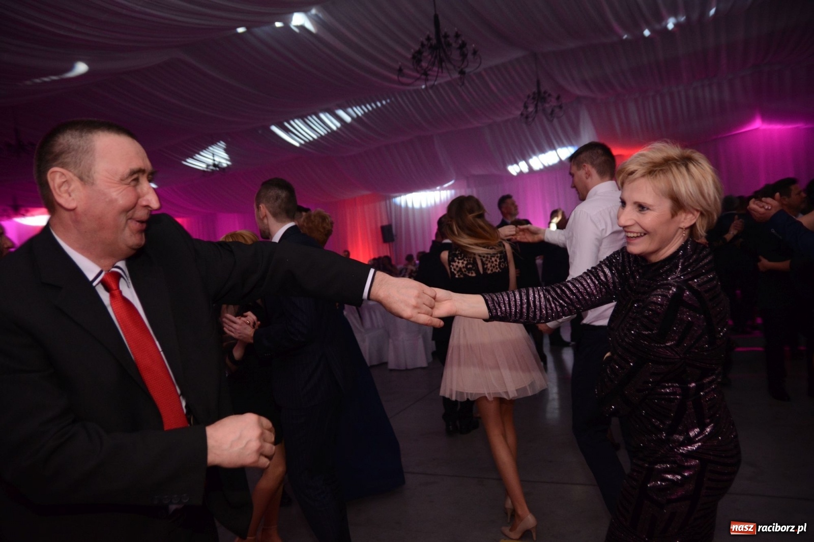 Zdjęcie w galerii na portalu naszraciborz.pl: Satyra i szampańska zabawa w Pietrowicach Wielkich  wiadomości z regionu