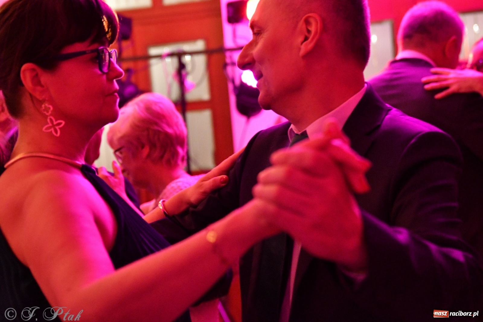 Zdjęcie w galerii na portalu naszraciborz.pl: Raciborzanie potrafią się pięknie bawić [FOTO]  wiadomości z regionu