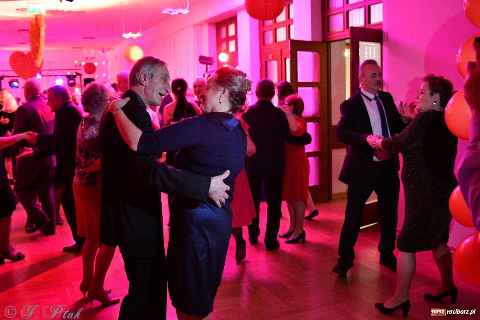 Zdjęcie w galerii na portalu naszraciborz.pl: Raciborzanie potrafią się pięknie bawić [FOTO]  wiadomości z regionu