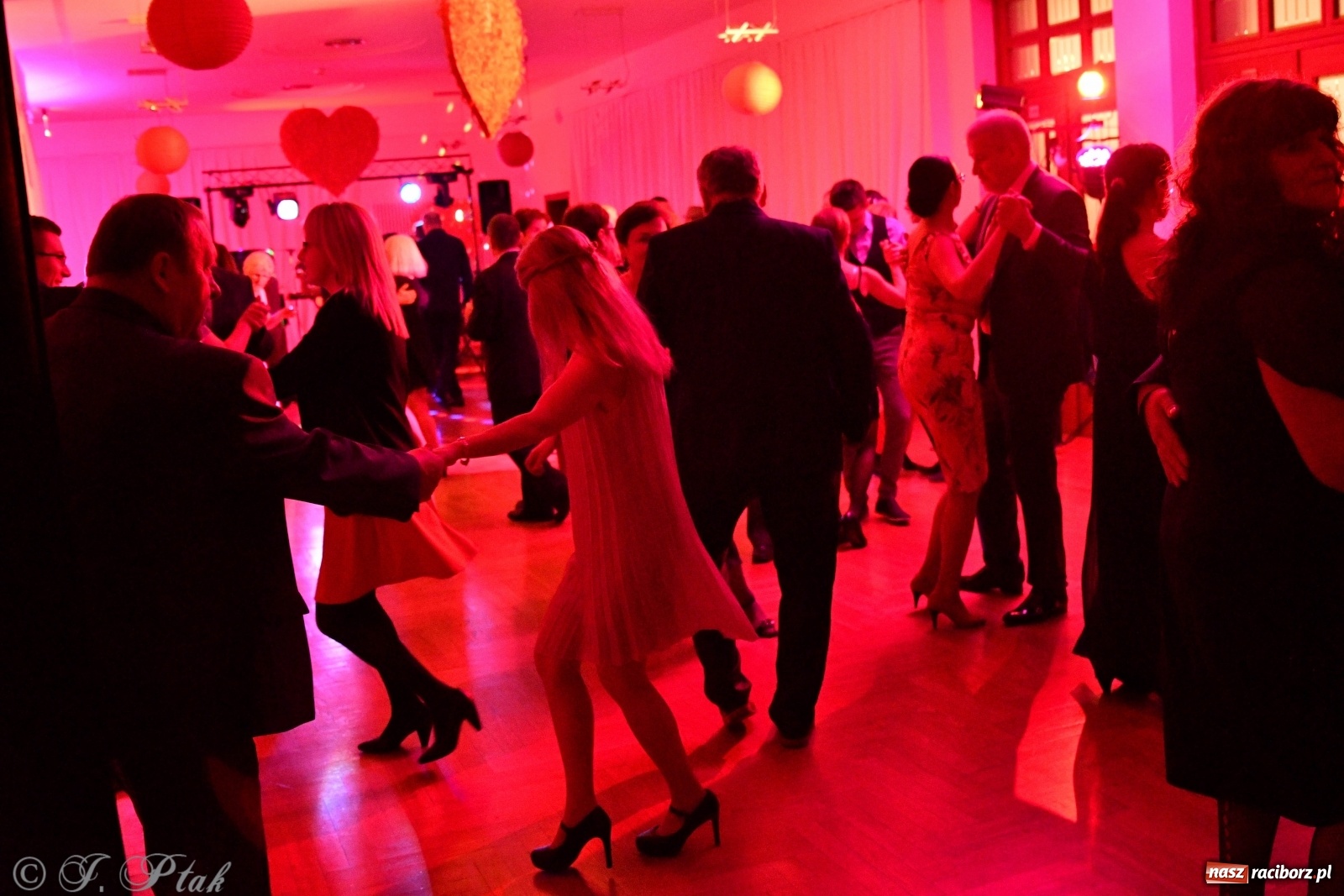 Zdjęcie w galerii na portalu naszraciborz.pl: Raciborzanie potrafią się pięknie bawić [FOTO]  wiadomości z regionu