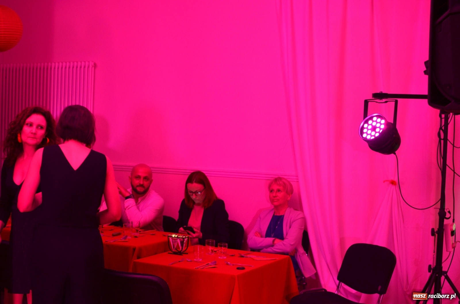 Zdjęcie w galerii na portalu naszraciborz.pl: Raciborzanie potrafią się pięknie bawić [FOTO]  wiadomości z regionu