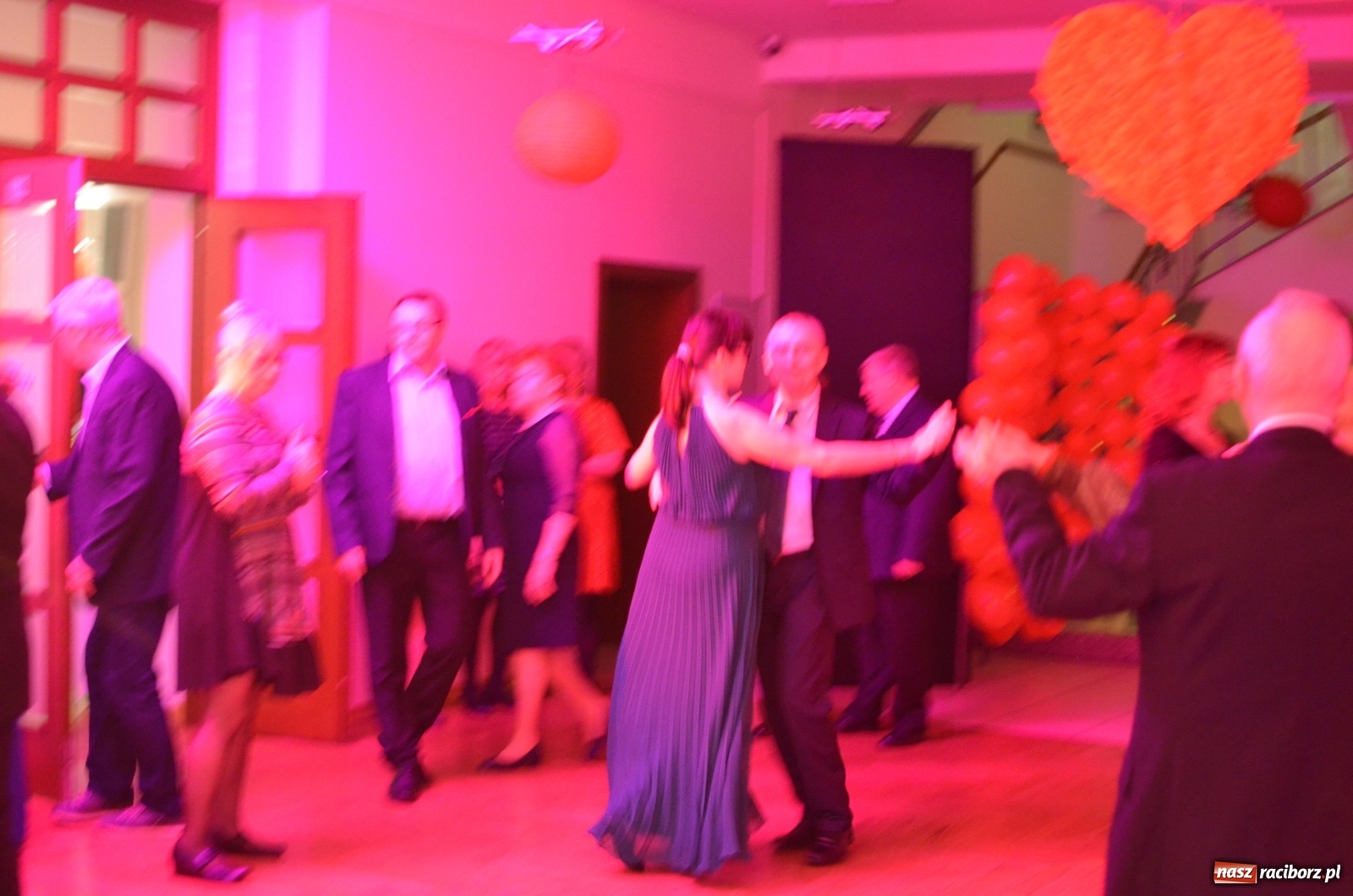 Zdjęcie w galerii na portalu naszraciborz.pl: Raciborzanie potrafią się pięknie bawić [FOTO]  wiadomości z regionu