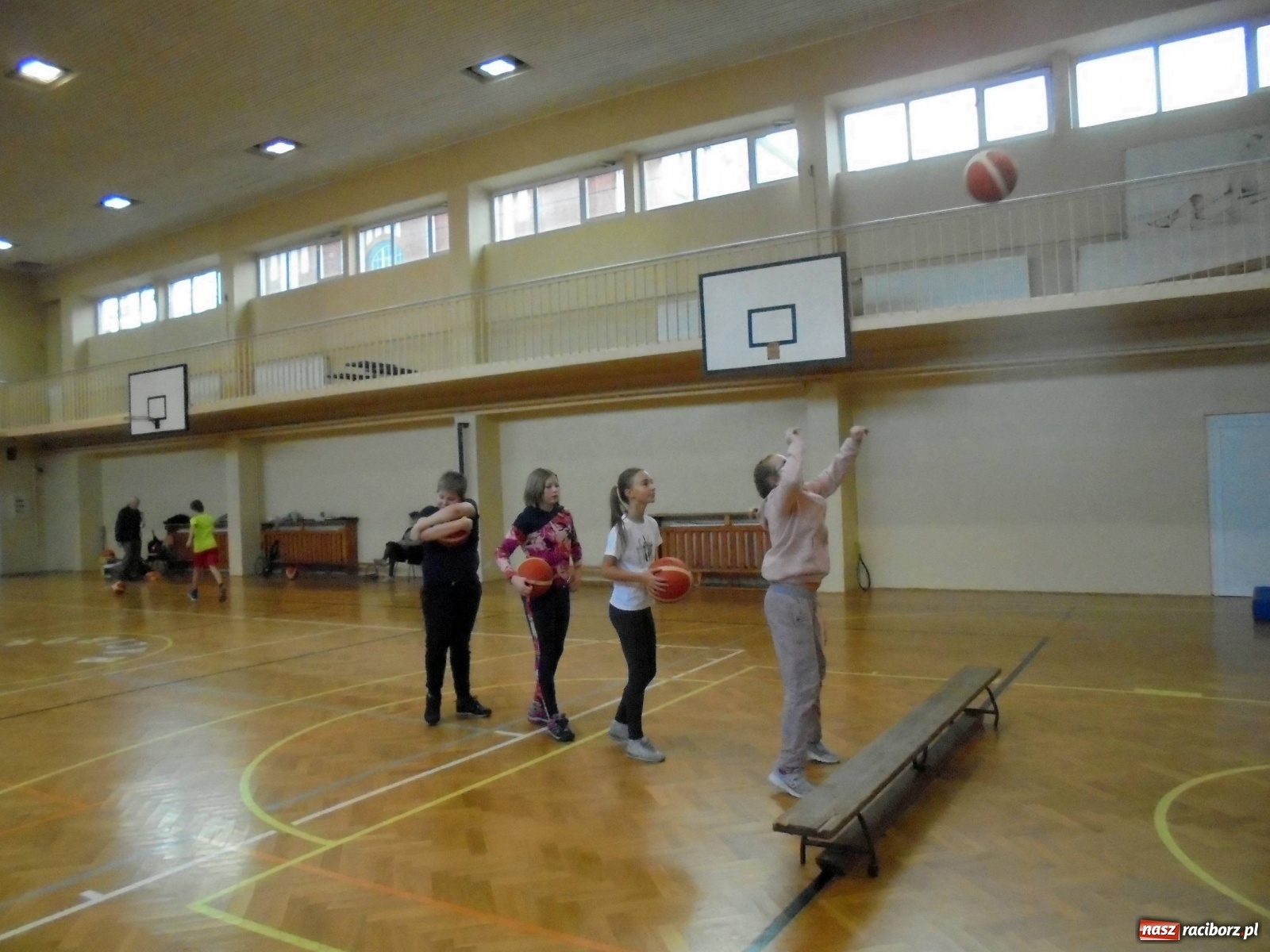Zdjęcie w galerii na portalu naszraciborz.pl: Walentynkowe zmagania w TKKF Rafako  wiadomości z regionu