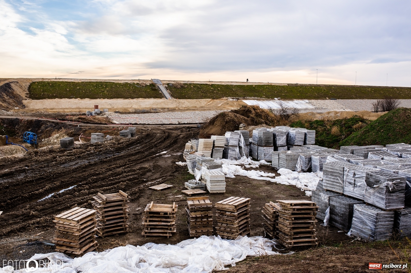 Zdjęcie w galerii na portalu naszraciborz.pl: Śluza Rafako przechodzi do historii [FOTO i WIDEO]  wiadomości z regionu