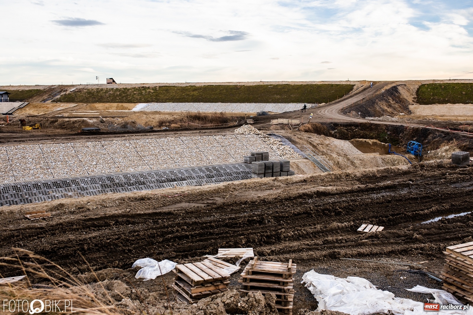 Zdjęcie w galerii na portalu naszraciborz.pl: Śluza Rafako przechodzi do historii [FOTO i WIDEO]  wiadomości z regionu