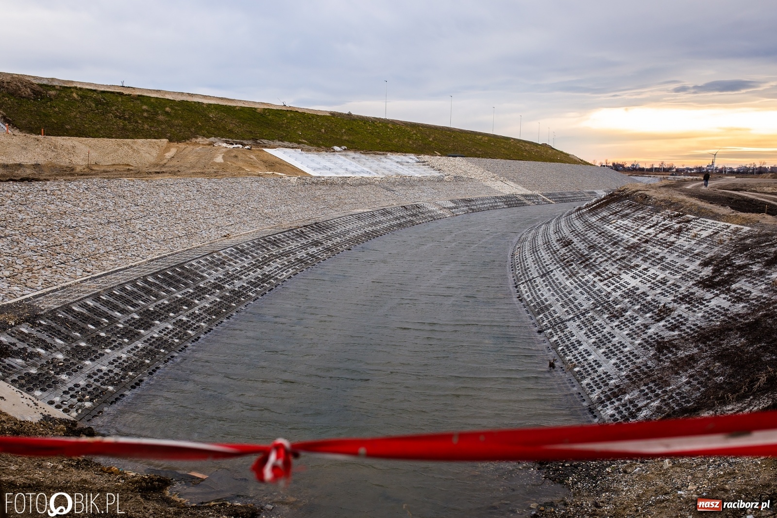 Zdjęcie w galerii na portalu naszraciborz.pl: Śluza Rafako przechodzi do historii [FOTO i WIDEO]  wiadomości z regionu