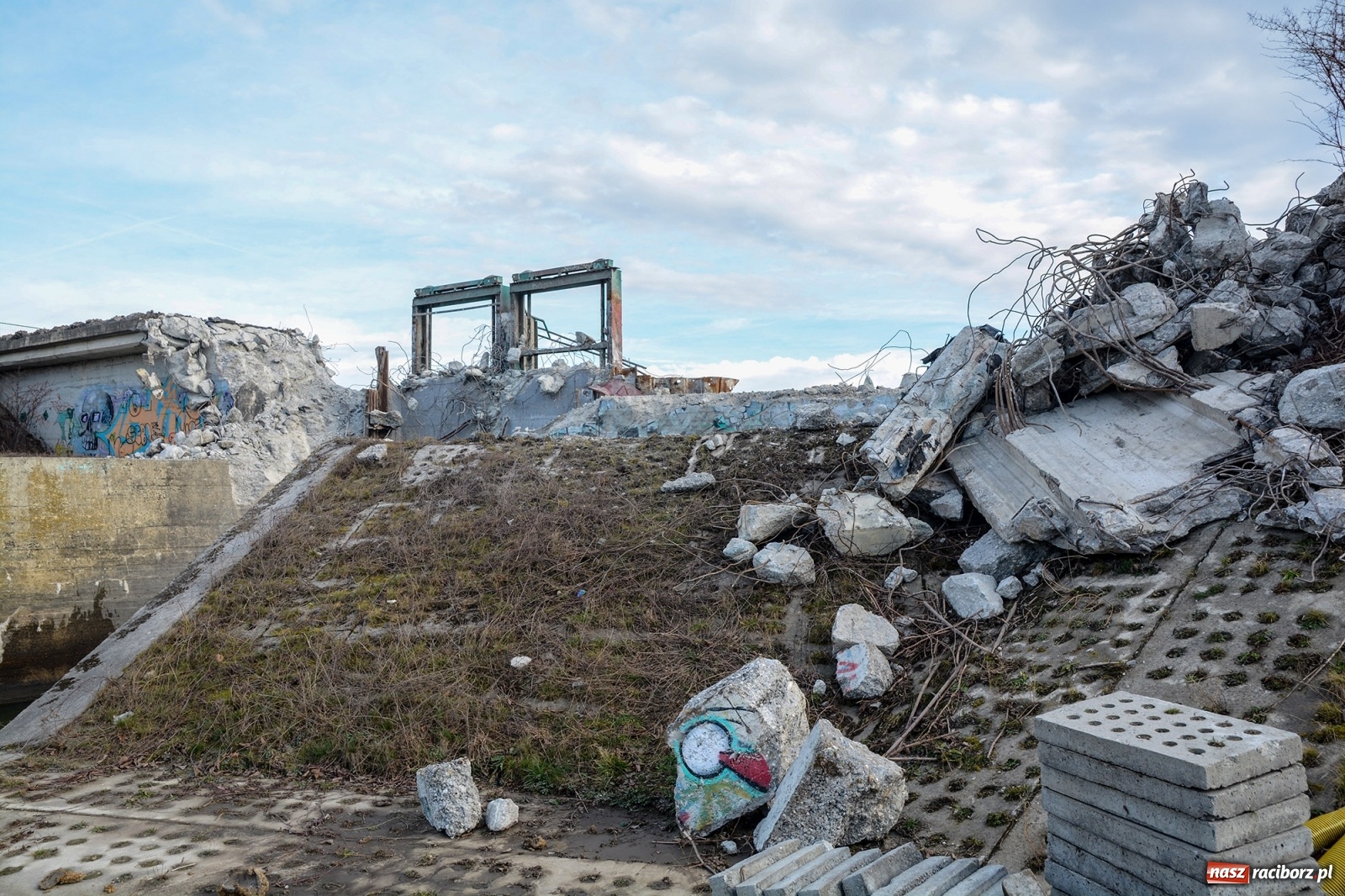 Zdjęcie w galerii na portalu naszraciborz.pl: Śluza Rafako przechodzi do historii [FOTO i WIDEO]  wiadomości z regionu