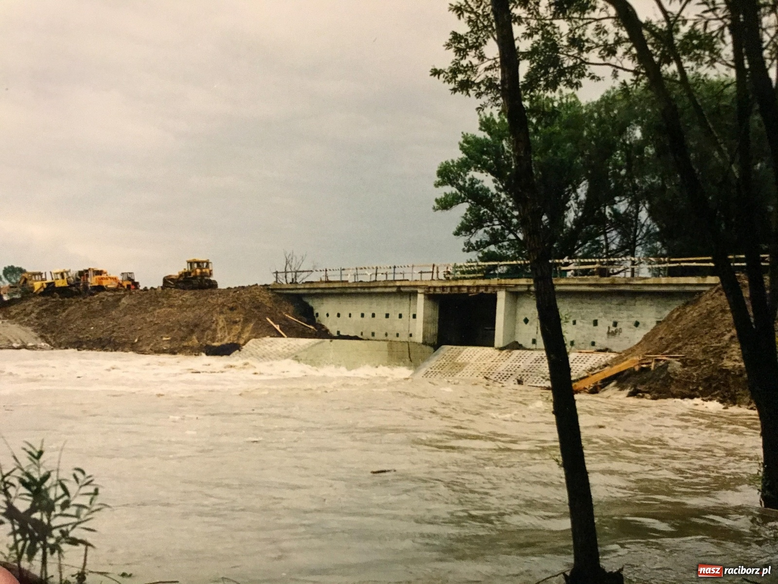 Zdjęcie w galerii na portalu naszraciborz.pl: Śluza Rafako przechodzi do historii [FOTO i WIDEO]  wiadomości z regionu