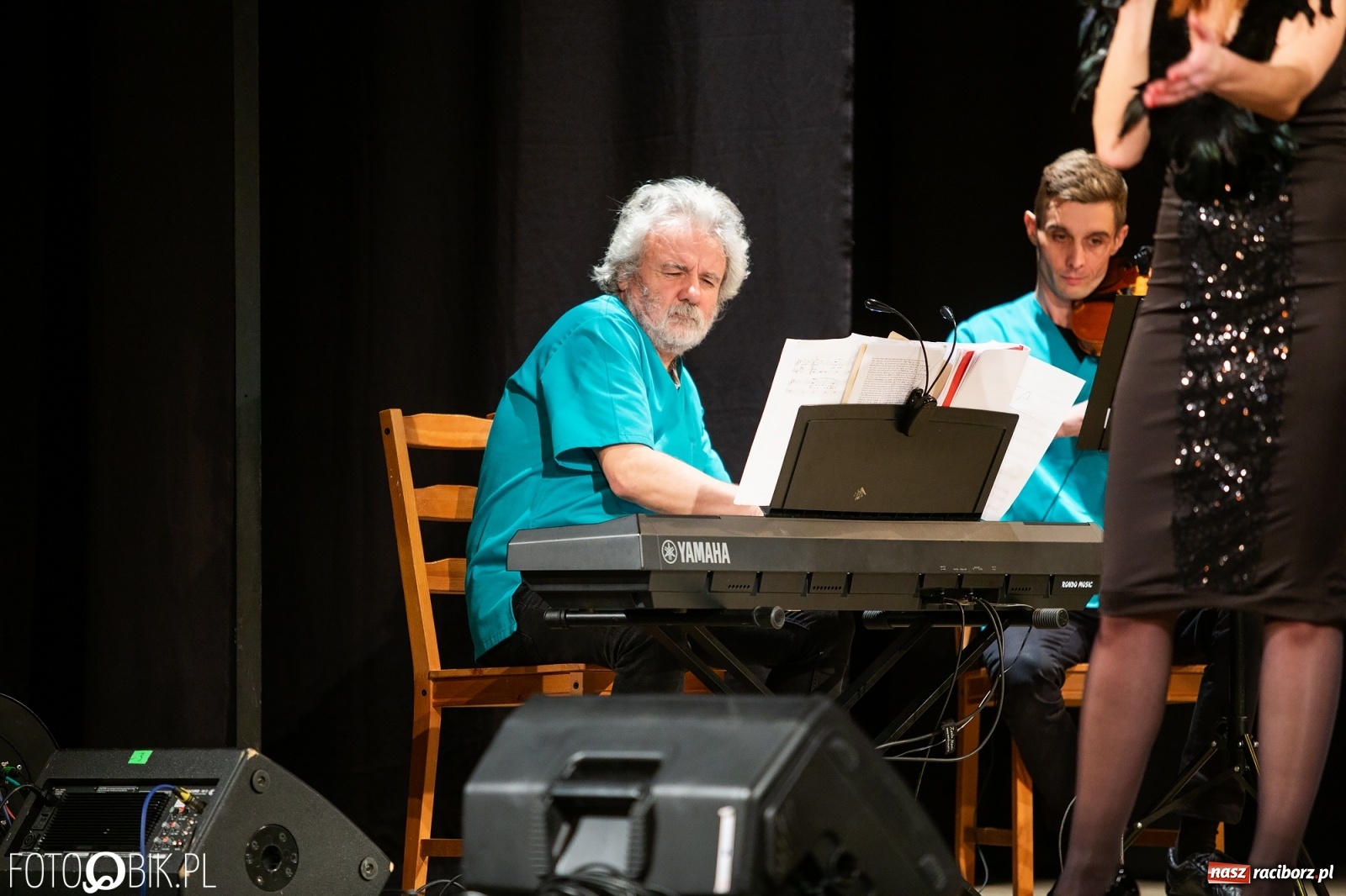 Zdjęcie w galerii na portalu naszraciborz.pl: Komedia muzyczna Doktor Miłość w DK Strzecha wiadomości z regionu