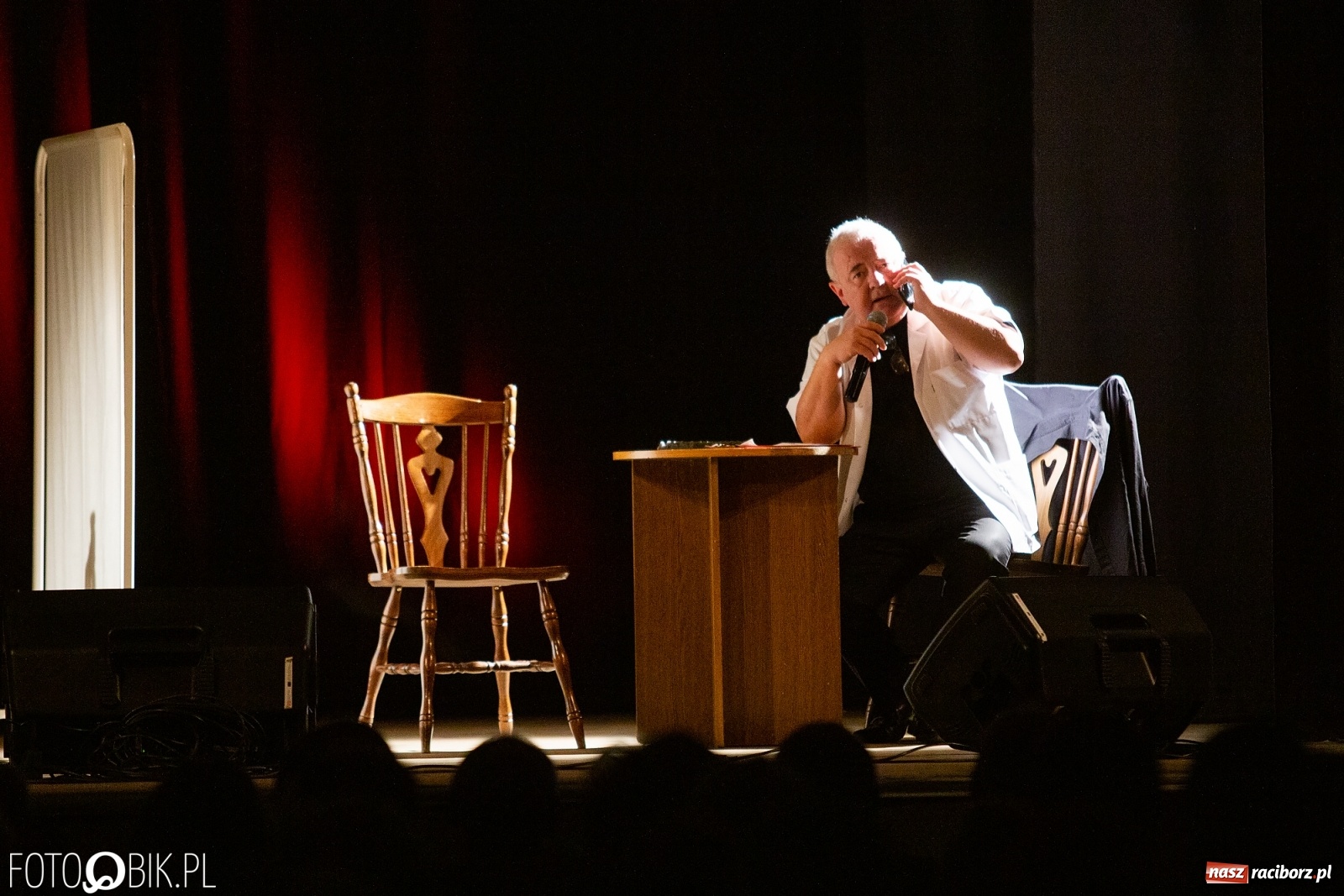 Zdjęcie w galerii na portalu naszraciborz.pl: Komedia muzyczna Doktor Miłość w DK Strzecha wiadomości z regionu