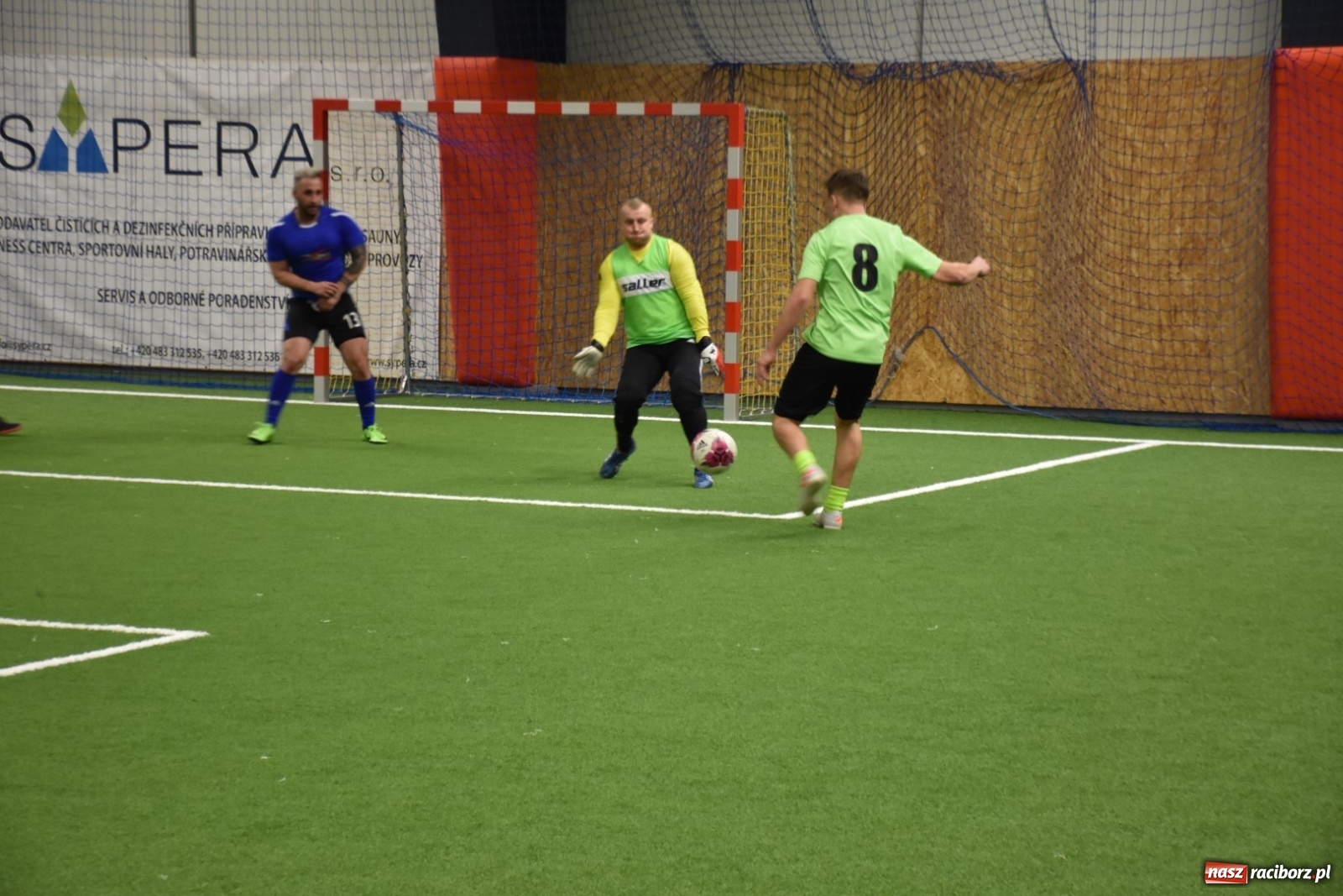 Zdjęcie w galerii na portalu naszraciborz.pl: Piłkarze LKS Tworków z Pucharem Wójta wiadomości z regionu