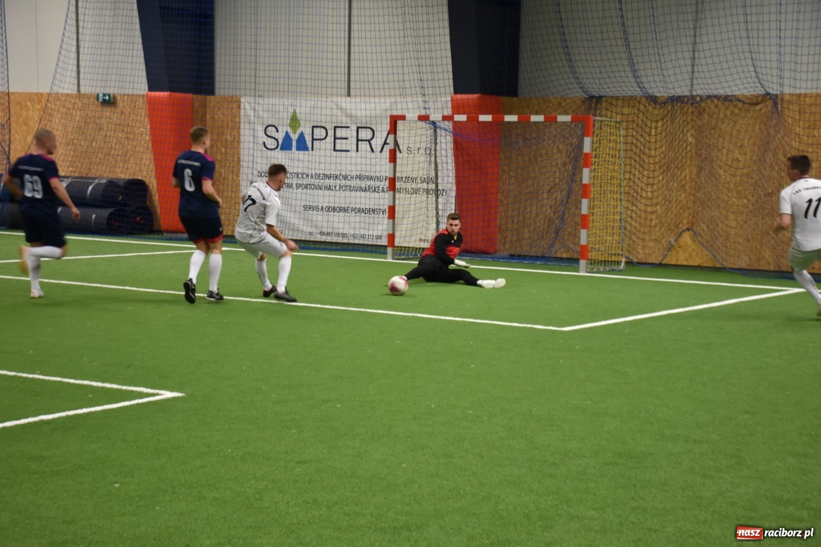 Zdjęcie w galerii na portalu naszraciborz.pl: Piłkarze LKS Tworków z Pucharem Wójta wiadomości z regionu