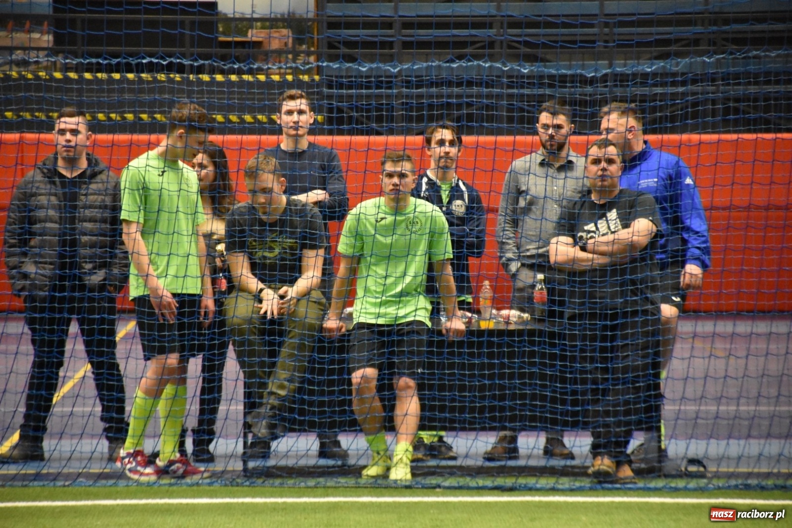 Zdjęcie w galerii na portalu naszraciborz.pl: Piłkarze LKS Tworków z Pucharem Wójta wiadomości z regionu