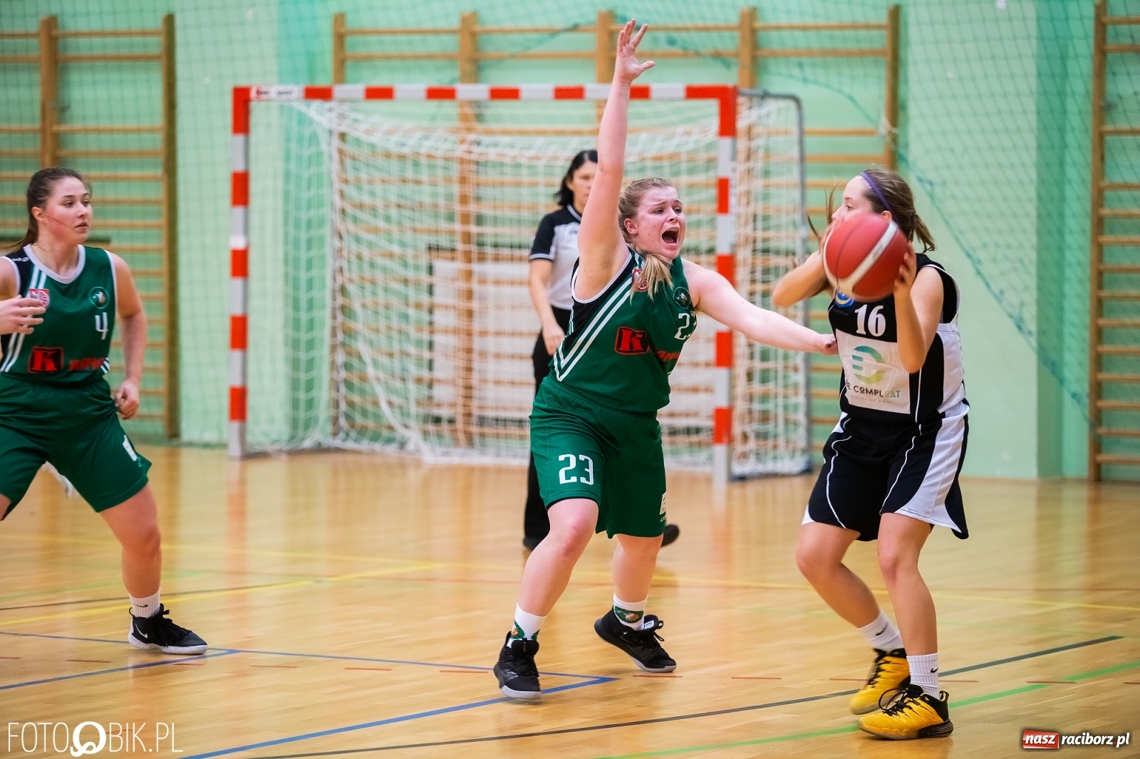 Zdjęcie w galerii na portalu naszraciborz.pl: Wyrównane spotkanie dla RKK AZS Racibórz wiadomości z regionu