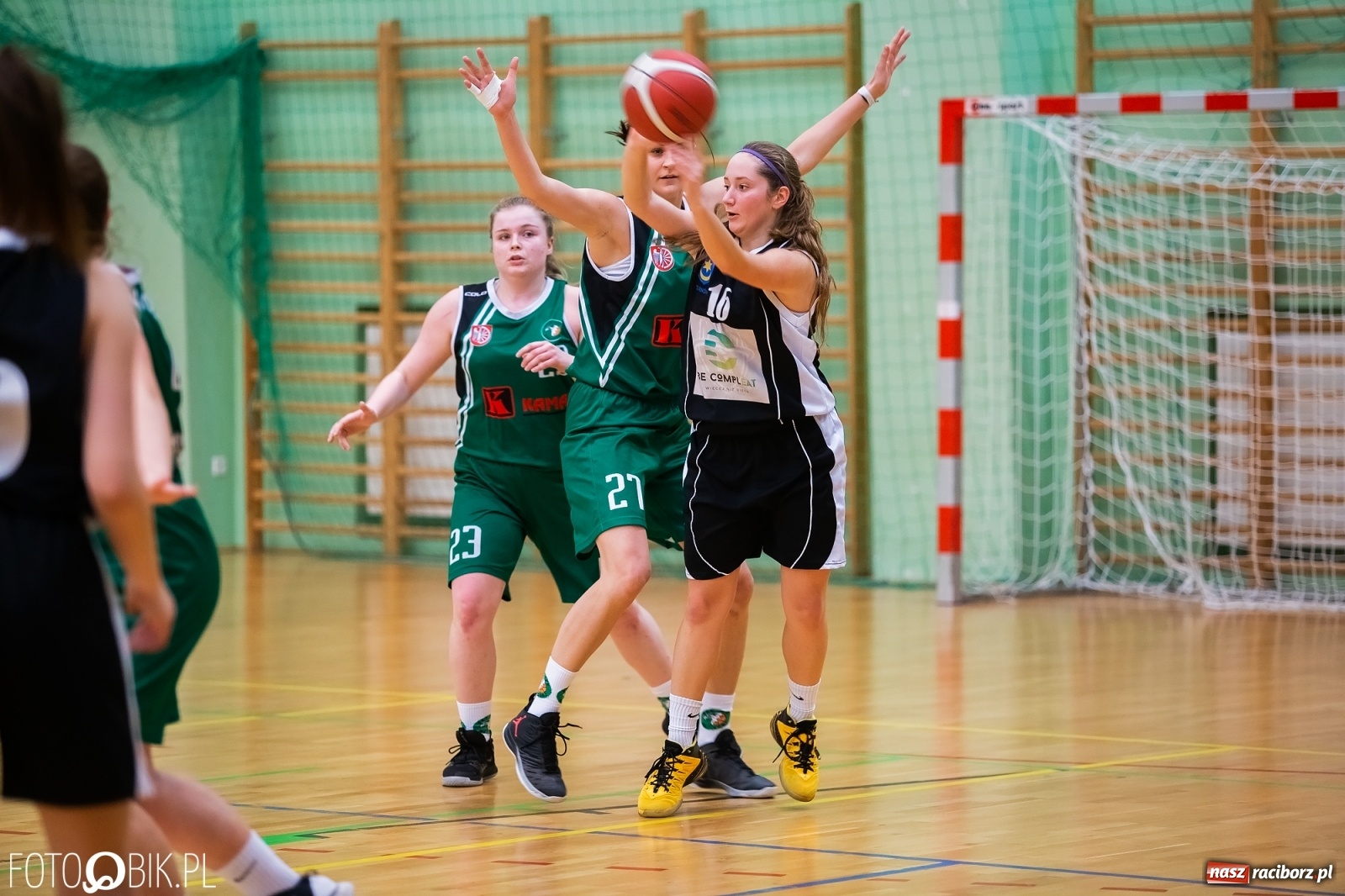 Zdjęcie w galerii na portalu naszraciborz.pl: Wyrównane spotkanie dla RKK AZS Racibórz wiadomości z regionu
