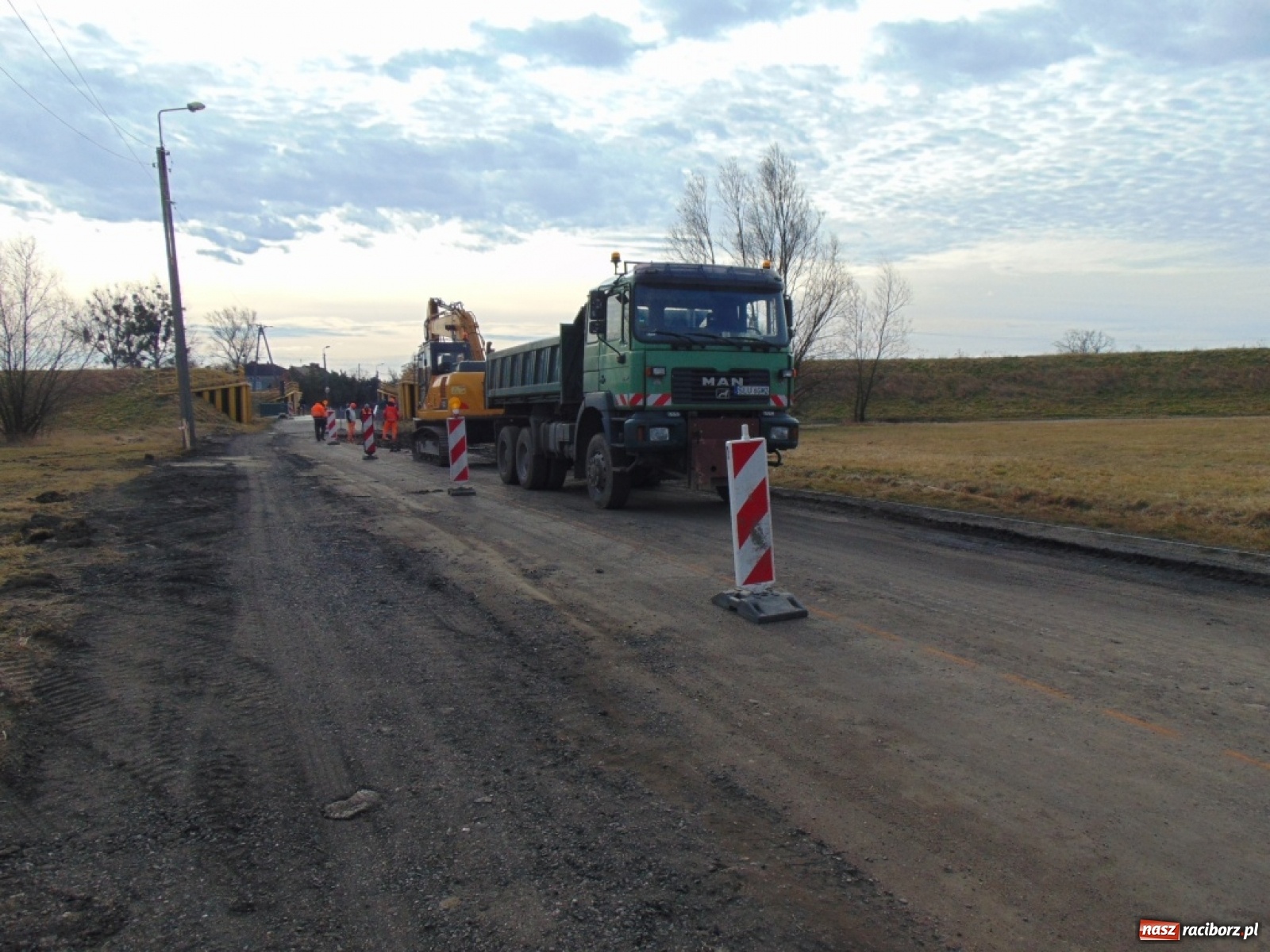 Zdjęcie w galerii na portalu naszraciborz.pl: Kolejne inwestycje drogowe powiatu w gminie Kuźnia Raciborska wiadomości z regionu