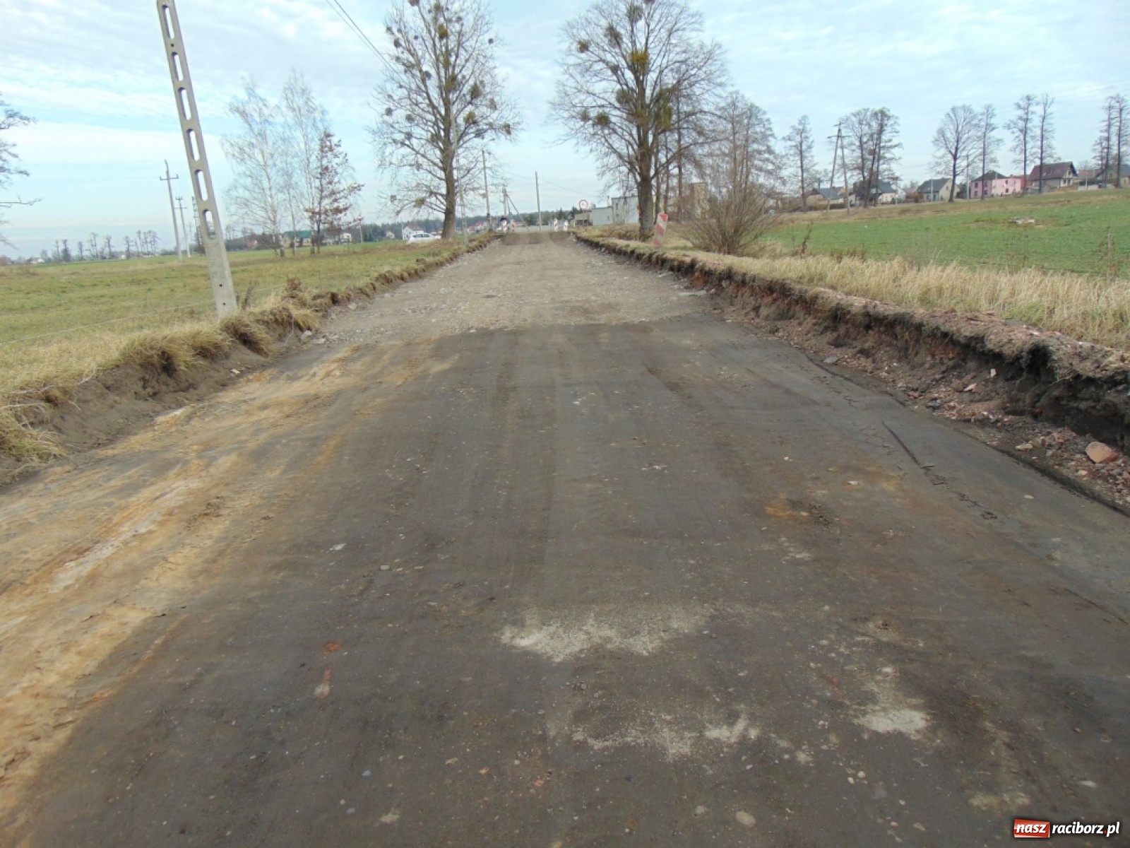 Zdjęcie w galerii na portalu naszraciborz.pl: Kolejne inwestycje drogowe powiatu w gminie Kuźnia Raciborska wiadomości z regionu