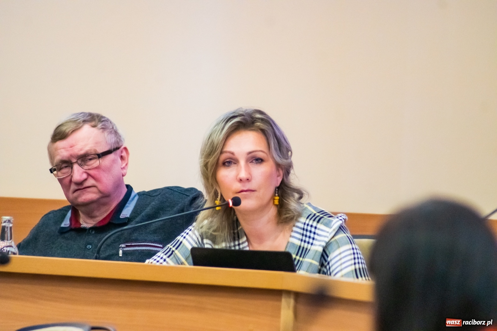 Zdjęcie w galerii na portalu naszraciborz.pl: Radni dyskutowali o problemie bezdomności  wiadomości z regionu