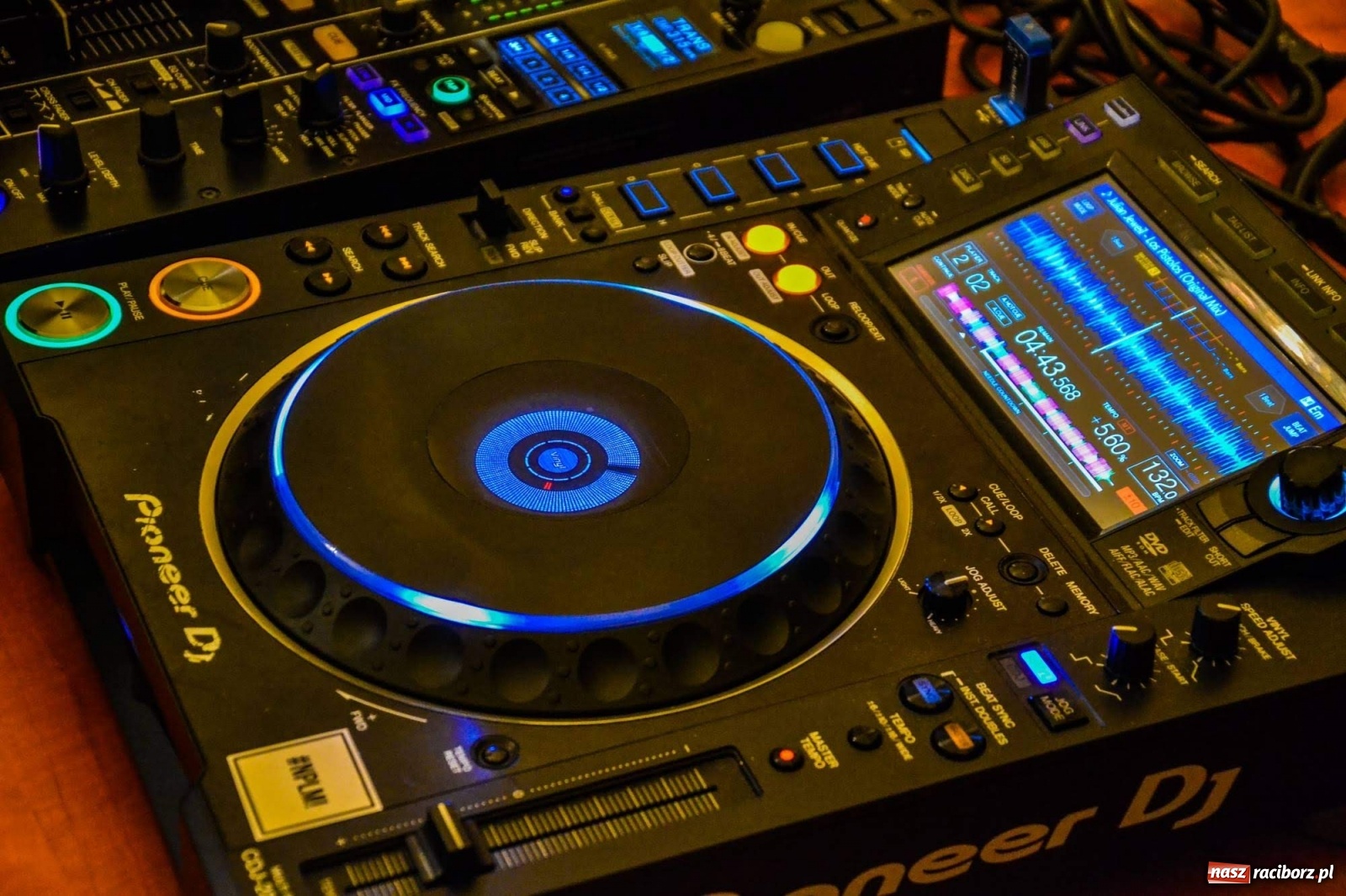 Zdjęcie w galerii na portalu naszraciborz.pl: Na zamku trwa zimowy kurs dj'ski  wiadomości z regionu