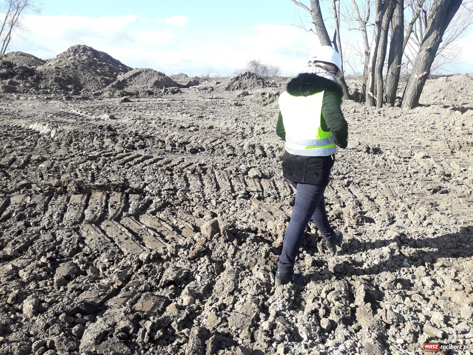 Zdjęcie w galerii na portalu naszraciborz.pl: Śpieszmy się pływać póki jeszcze mamy po czym. Inicjator Pływadła o stanie Odry  wiadomości z regionu