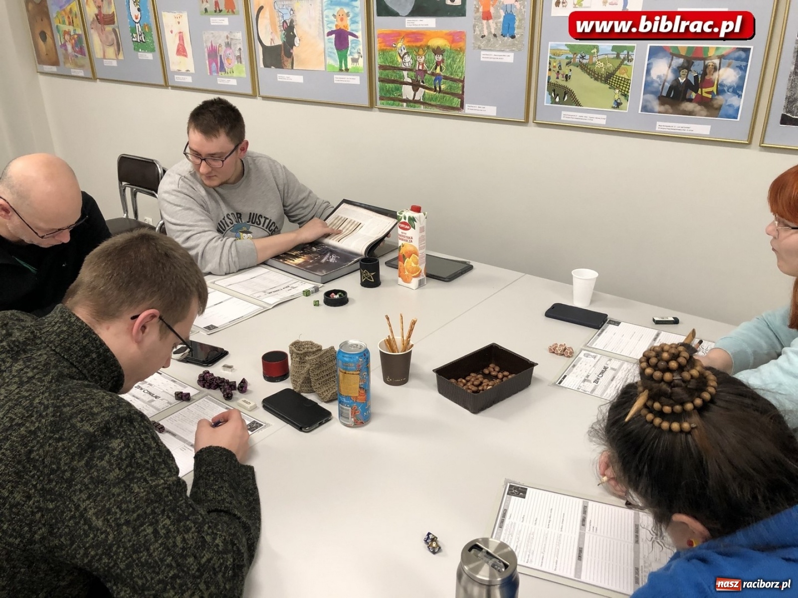 Zdjęcie w galerii na portalu naszraciborz.pl: Kolejne biblioteczne spotkania z grami planszowymi za nami wiadomości z regionu