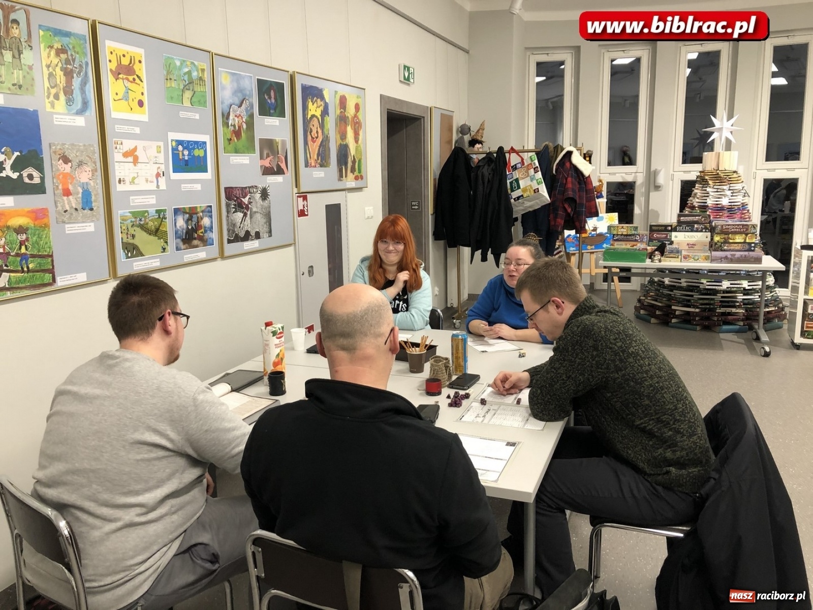 Zdjęcie w galerii na portalu naszraciborz.pl: Kolejne biblioteczne spotkania z grami planszowymi za nami wiadomości z regionu