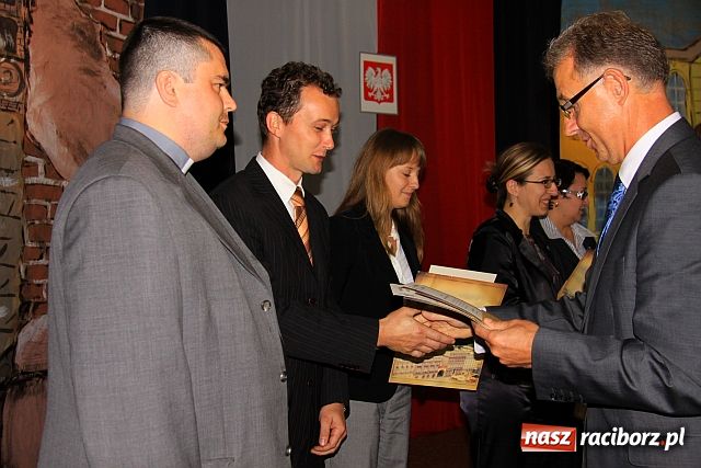 Zdjęcie w galerii na portalu naszraciborz.pl: Miejski rok szkolny rozpoczęty wiadomości z regionu